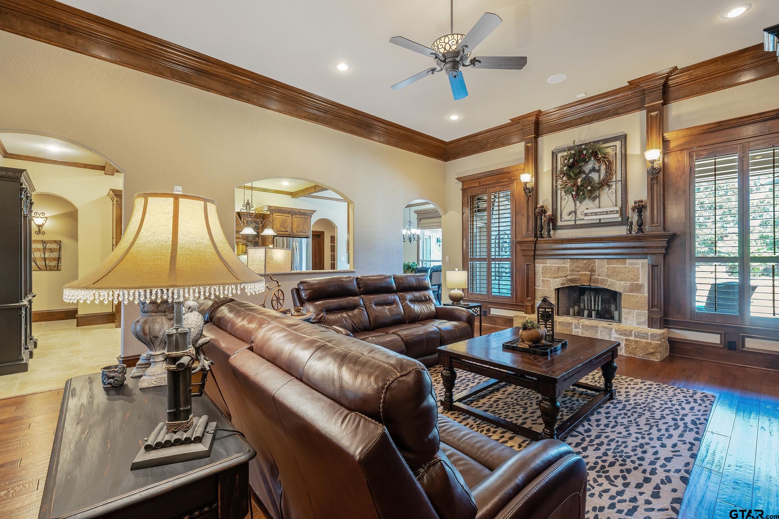 812 Cambridge Bend