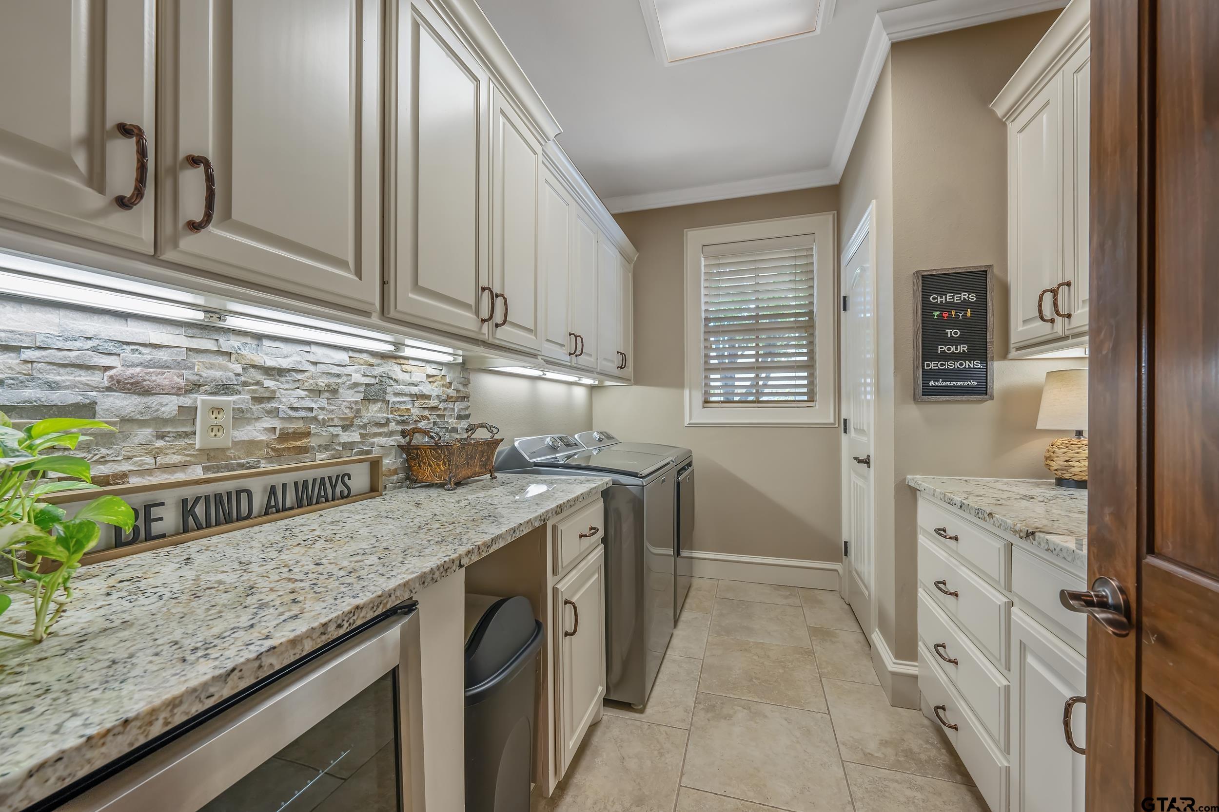 812 Cambridge Bend