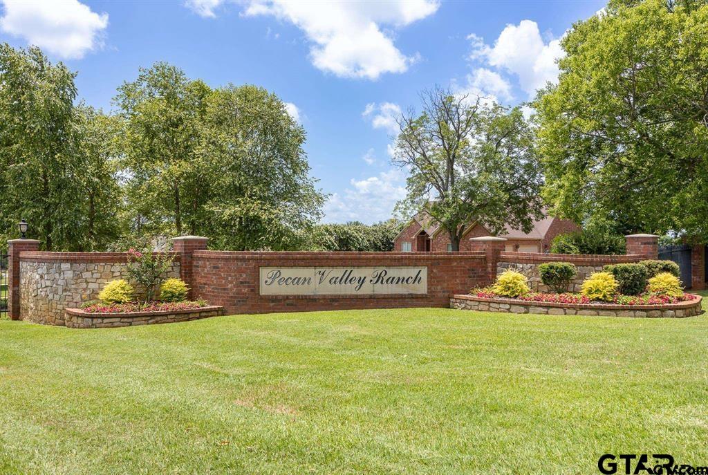 141 Lake Lou Ella Dr