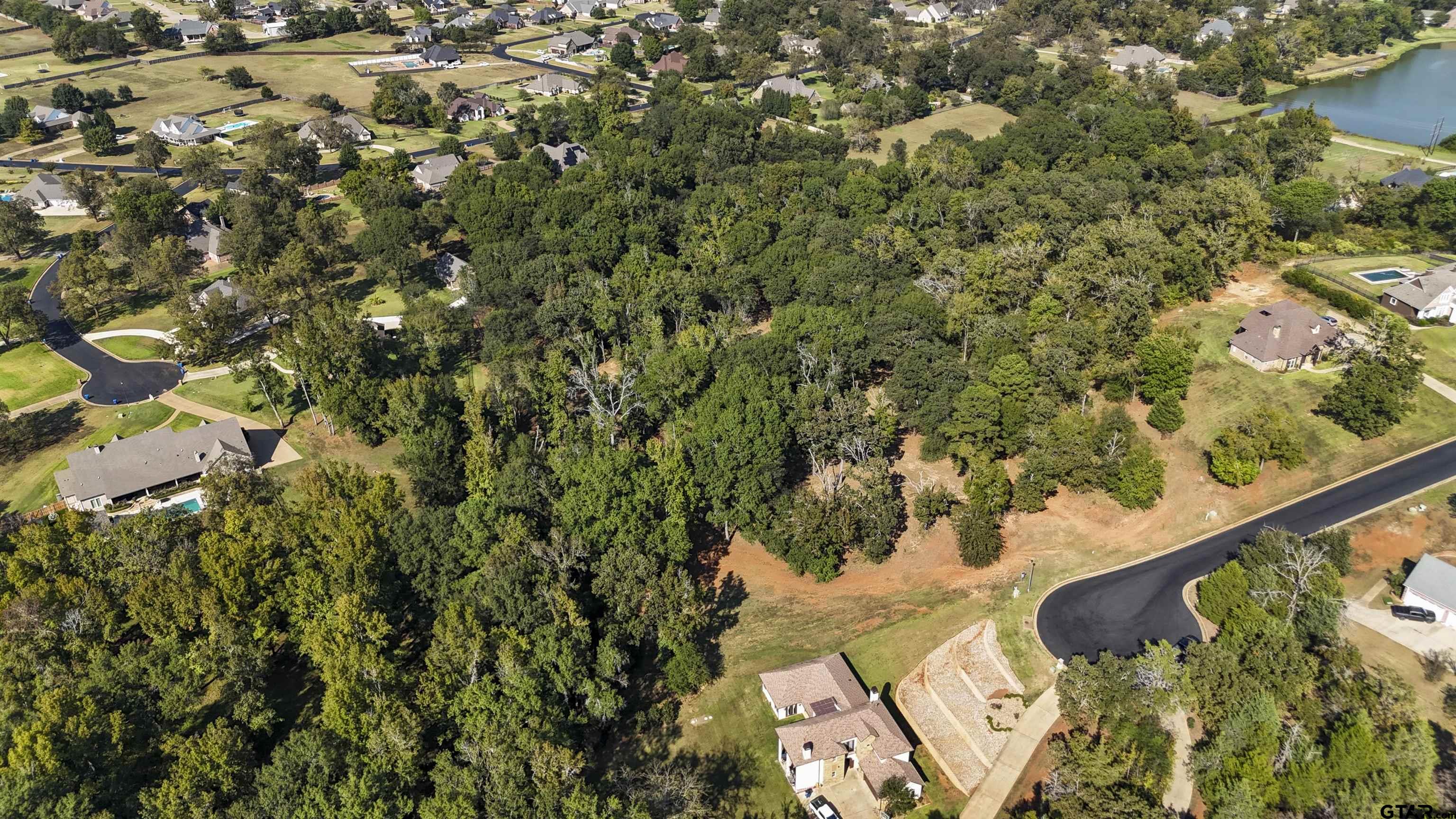 141 Lake Lou Ella Dr