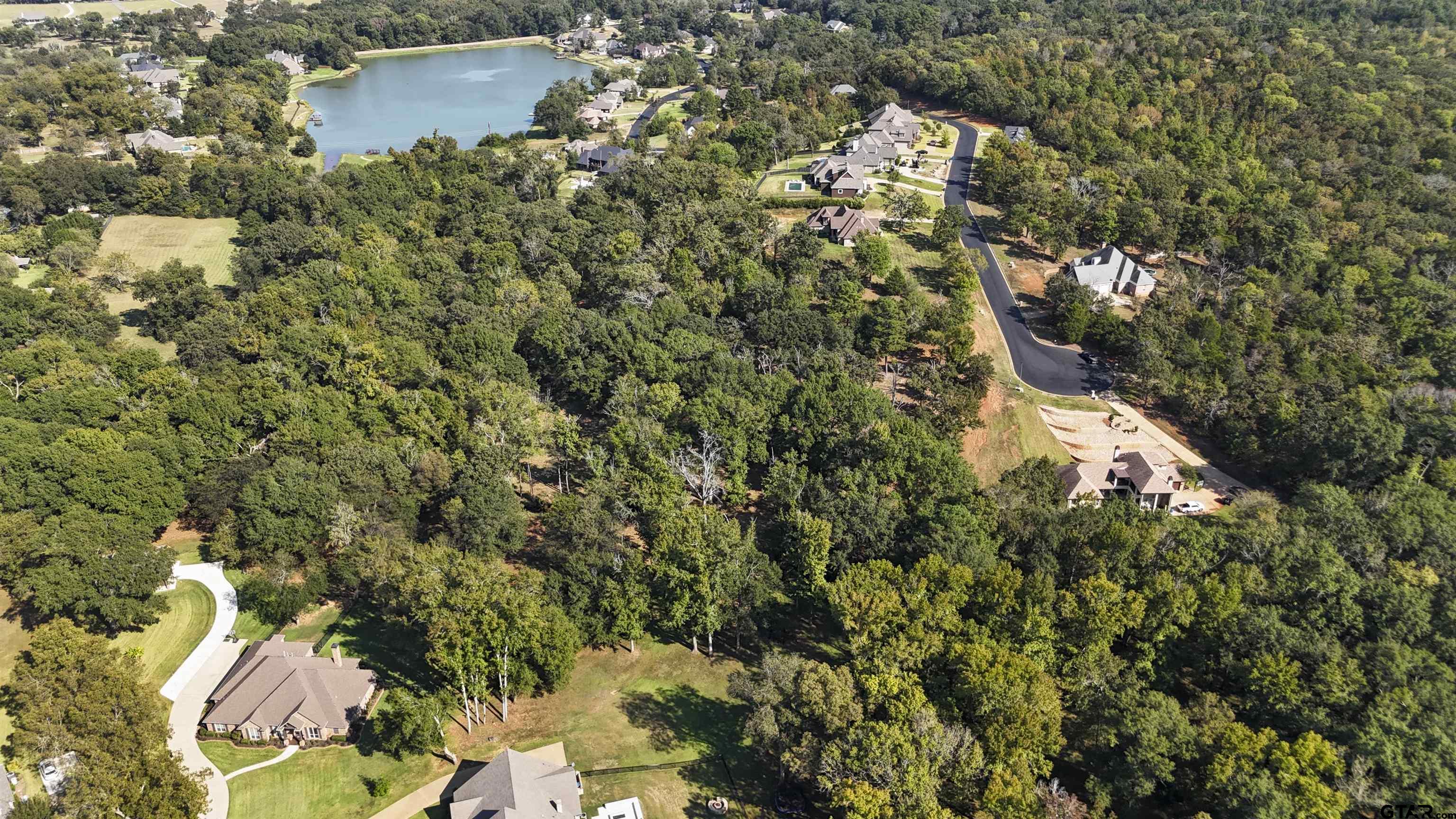 141 Lake Lou Ella Dr