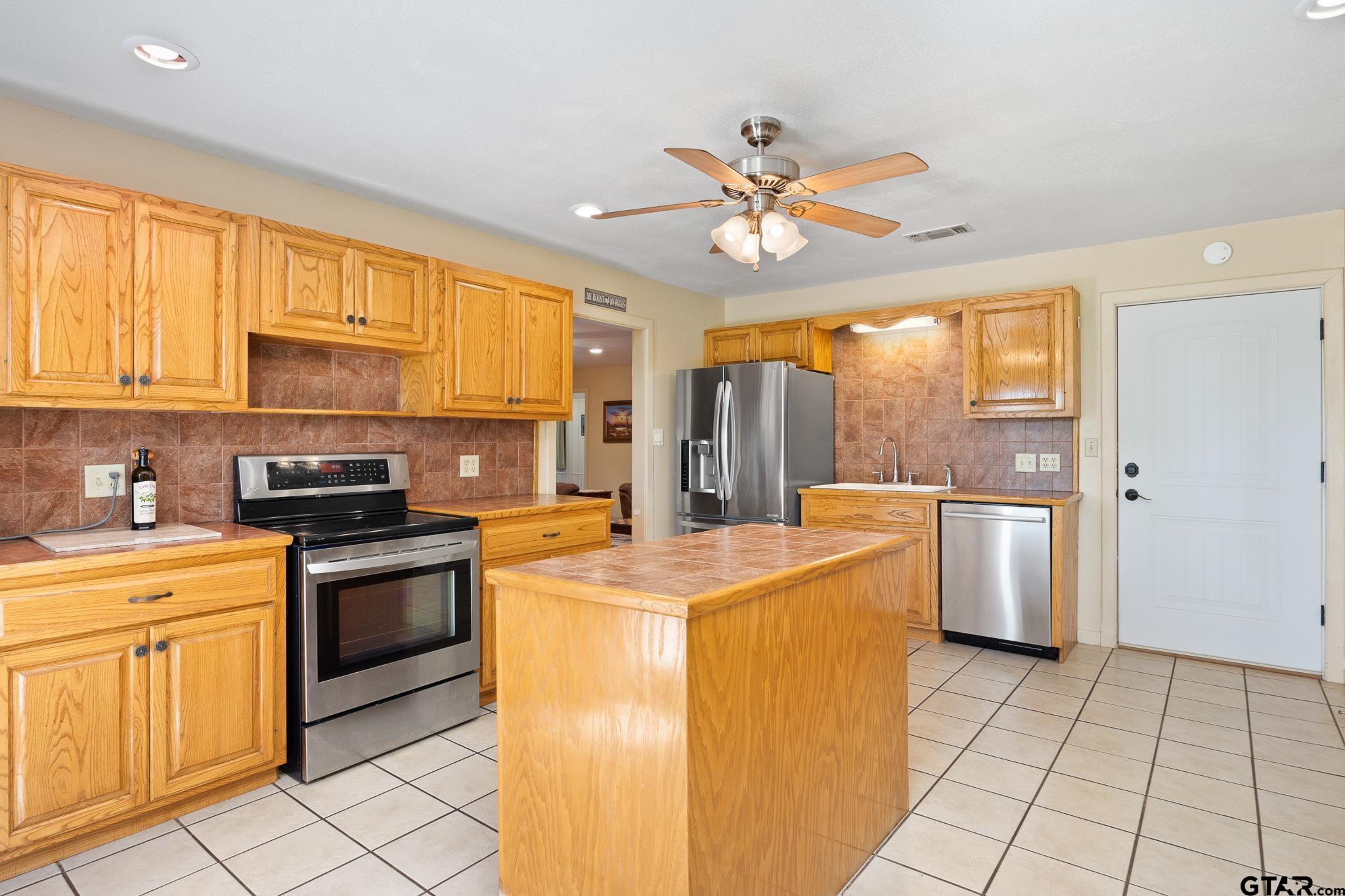 119 Anderson County Rd 3192