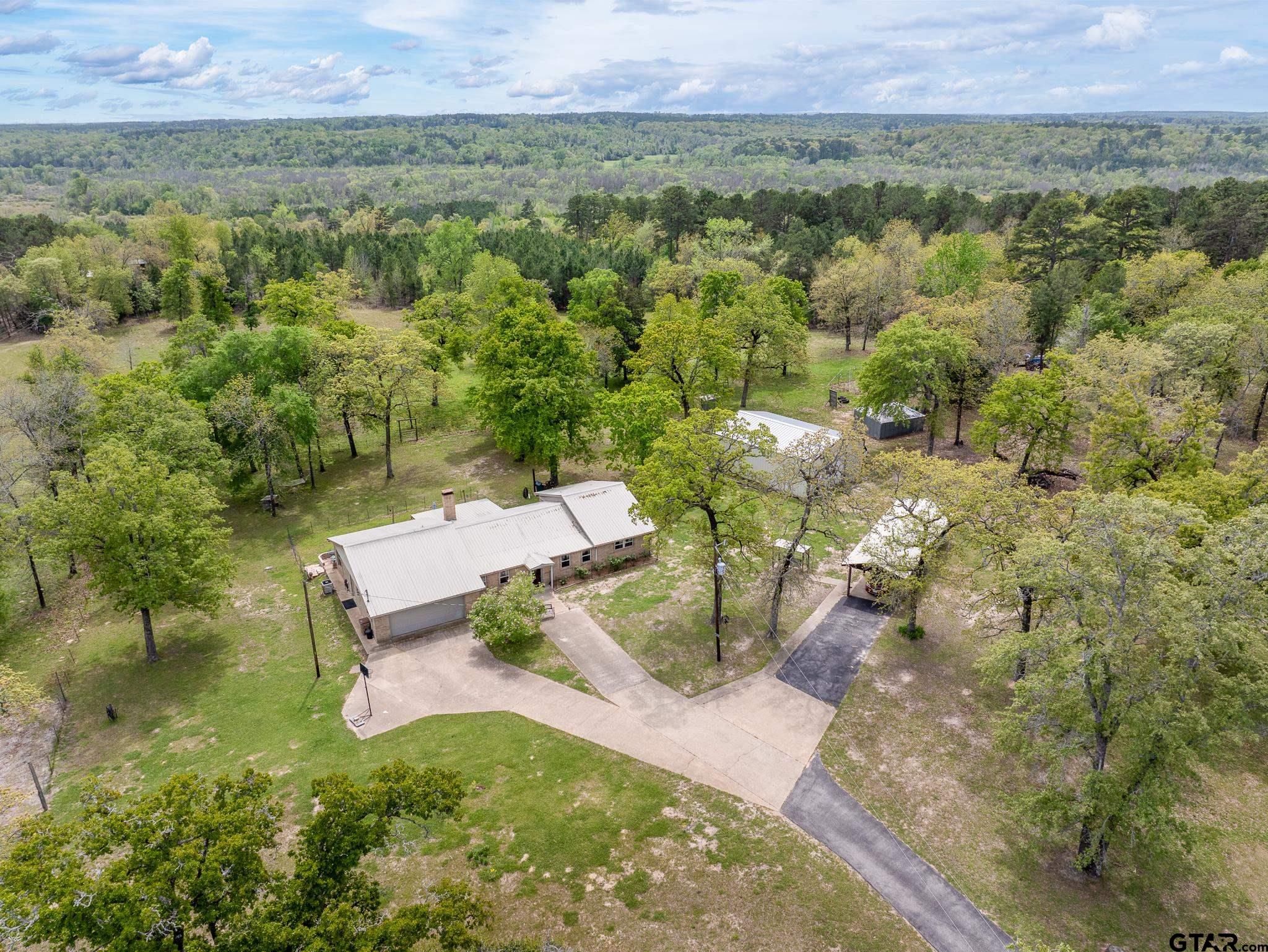 119 Anderson County Rd 3192