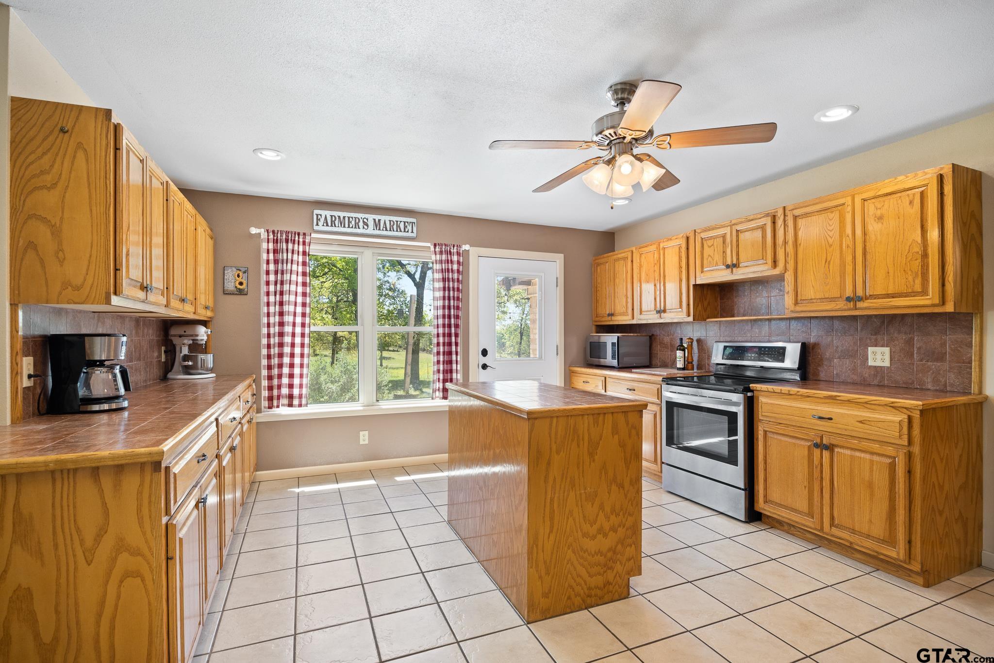 119 Anderson County Rd 3192