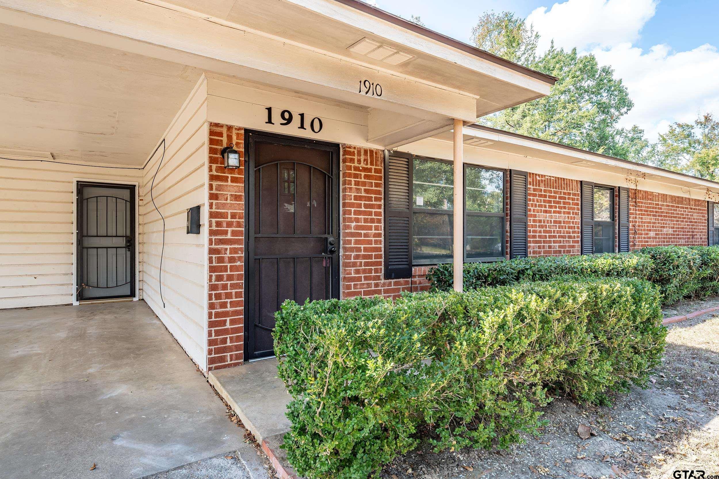 1910 Bradshaw Drive