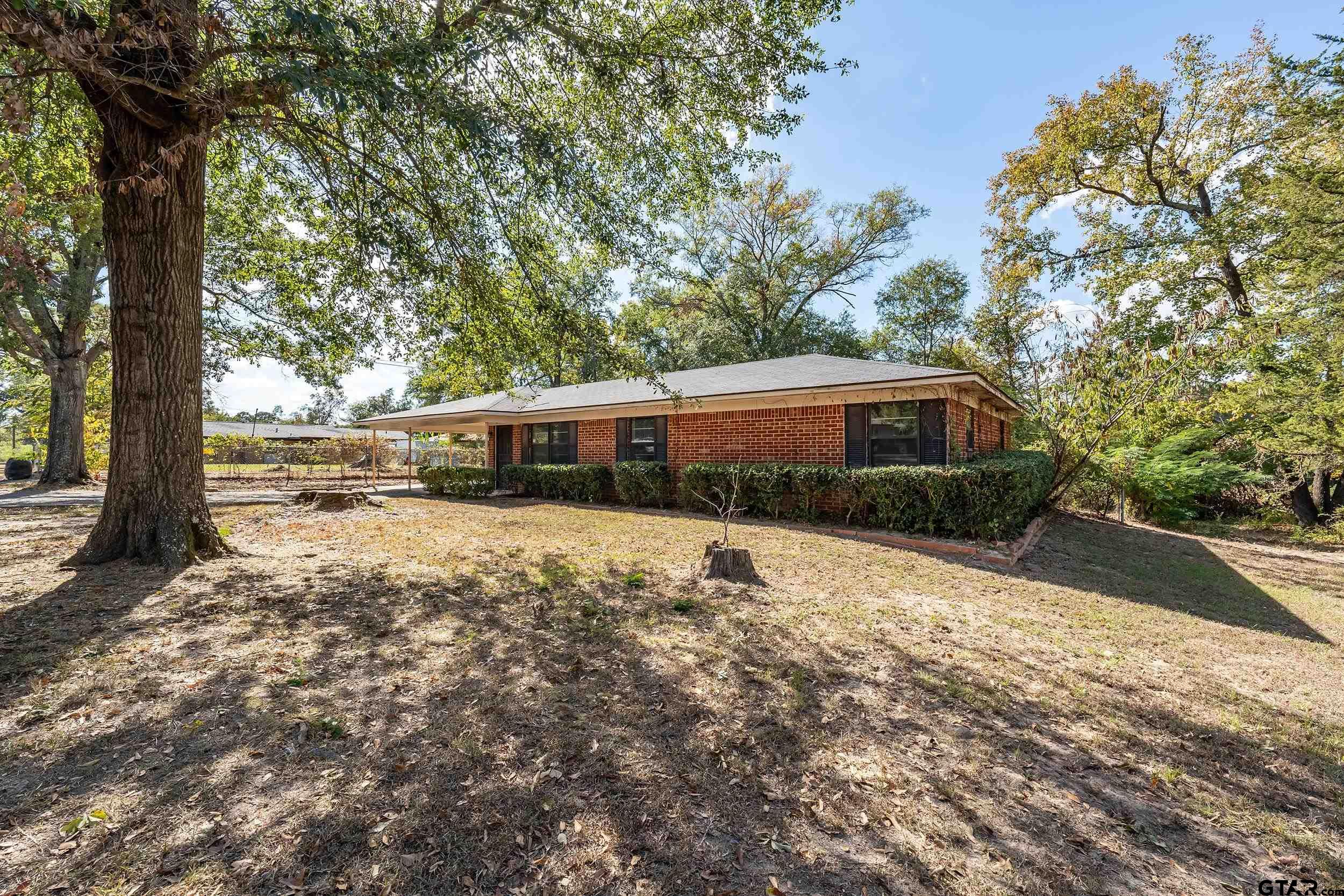1910 Bradshaw Drive