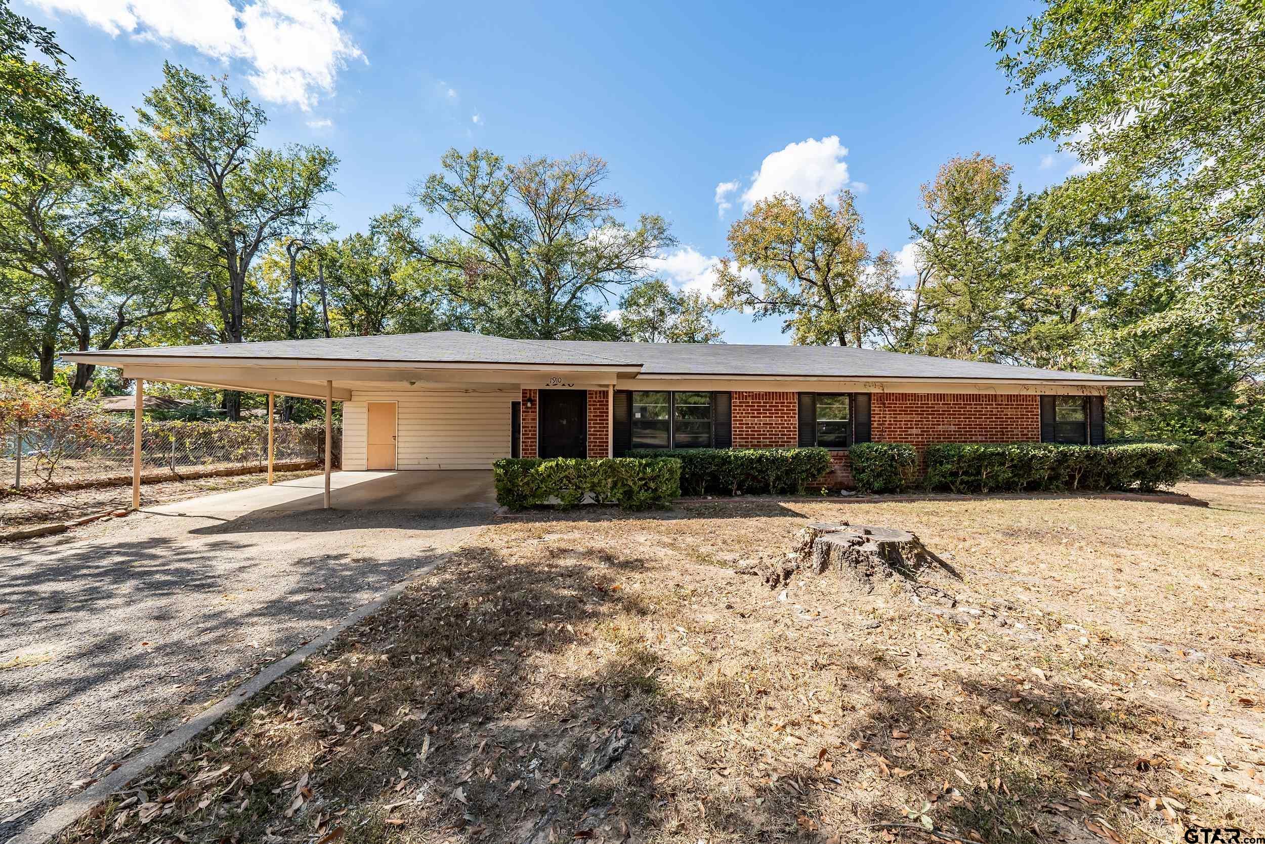 1910 Bradshaw Drive