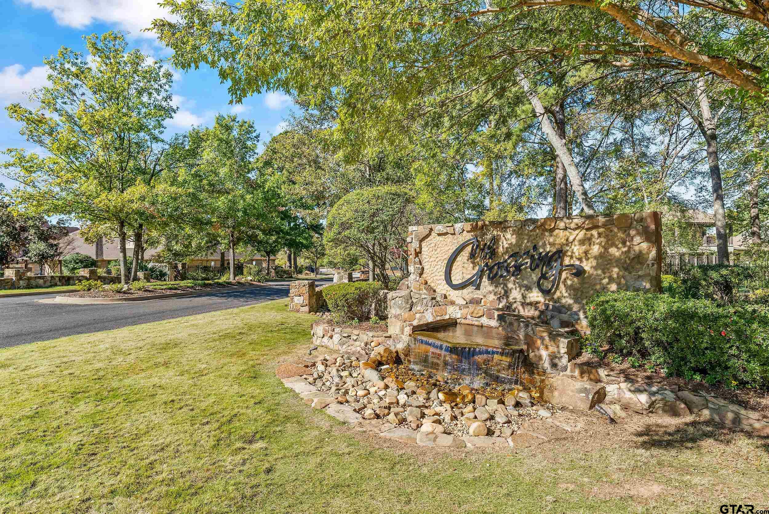 7323 Lake Pointe Cv