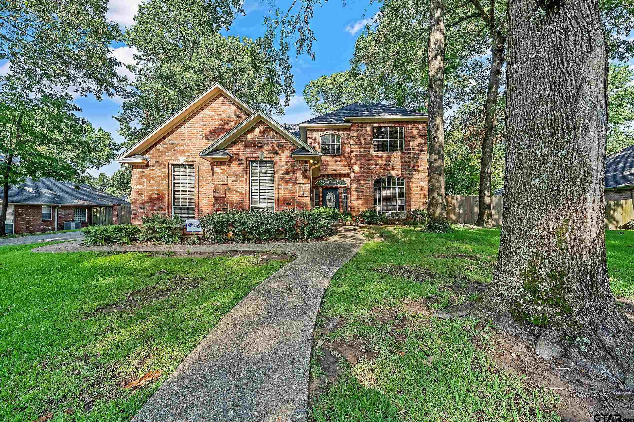 4914 Barclay Dr