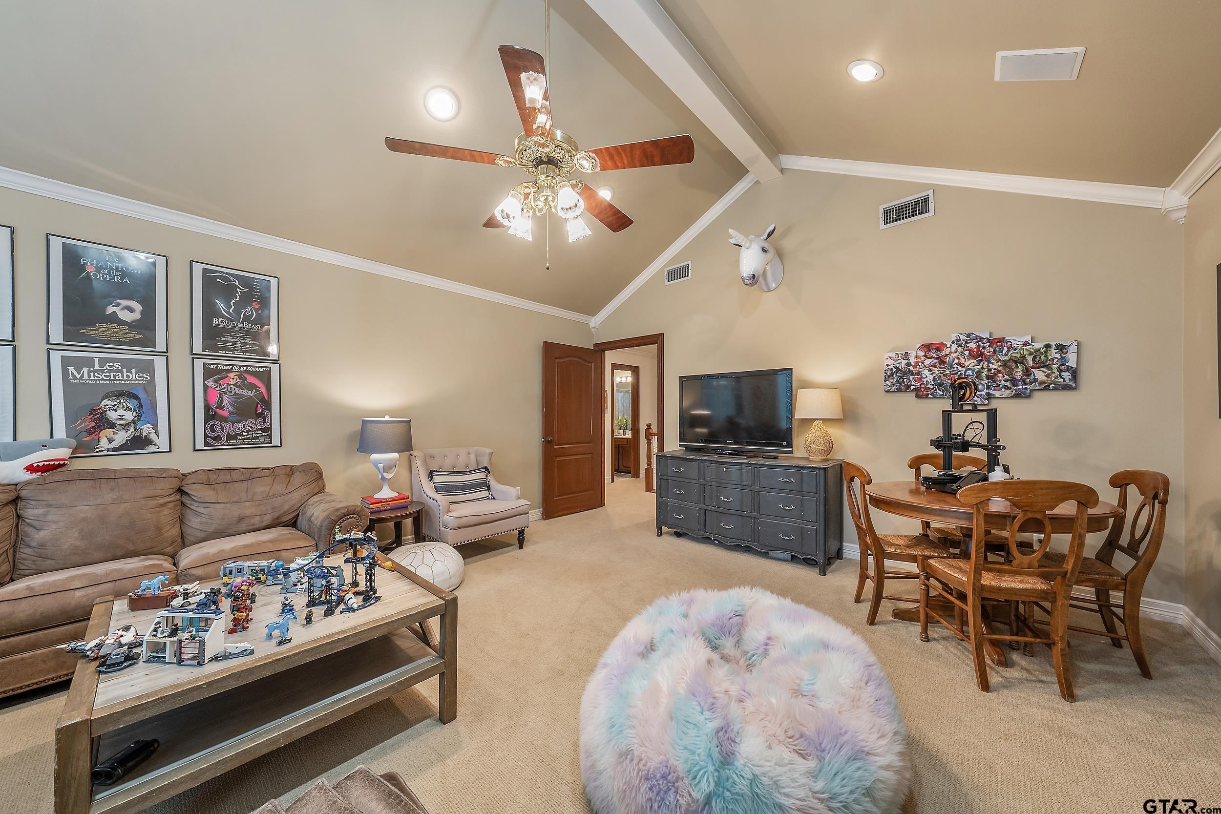 4914 Barclay Dr