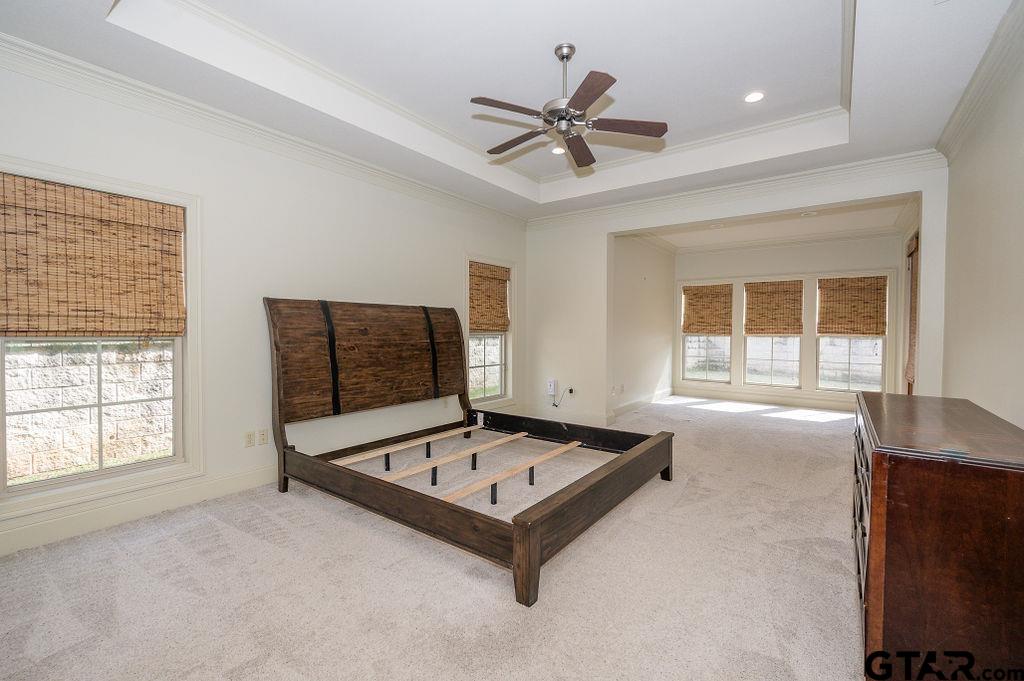 1203 Ashwood Dr