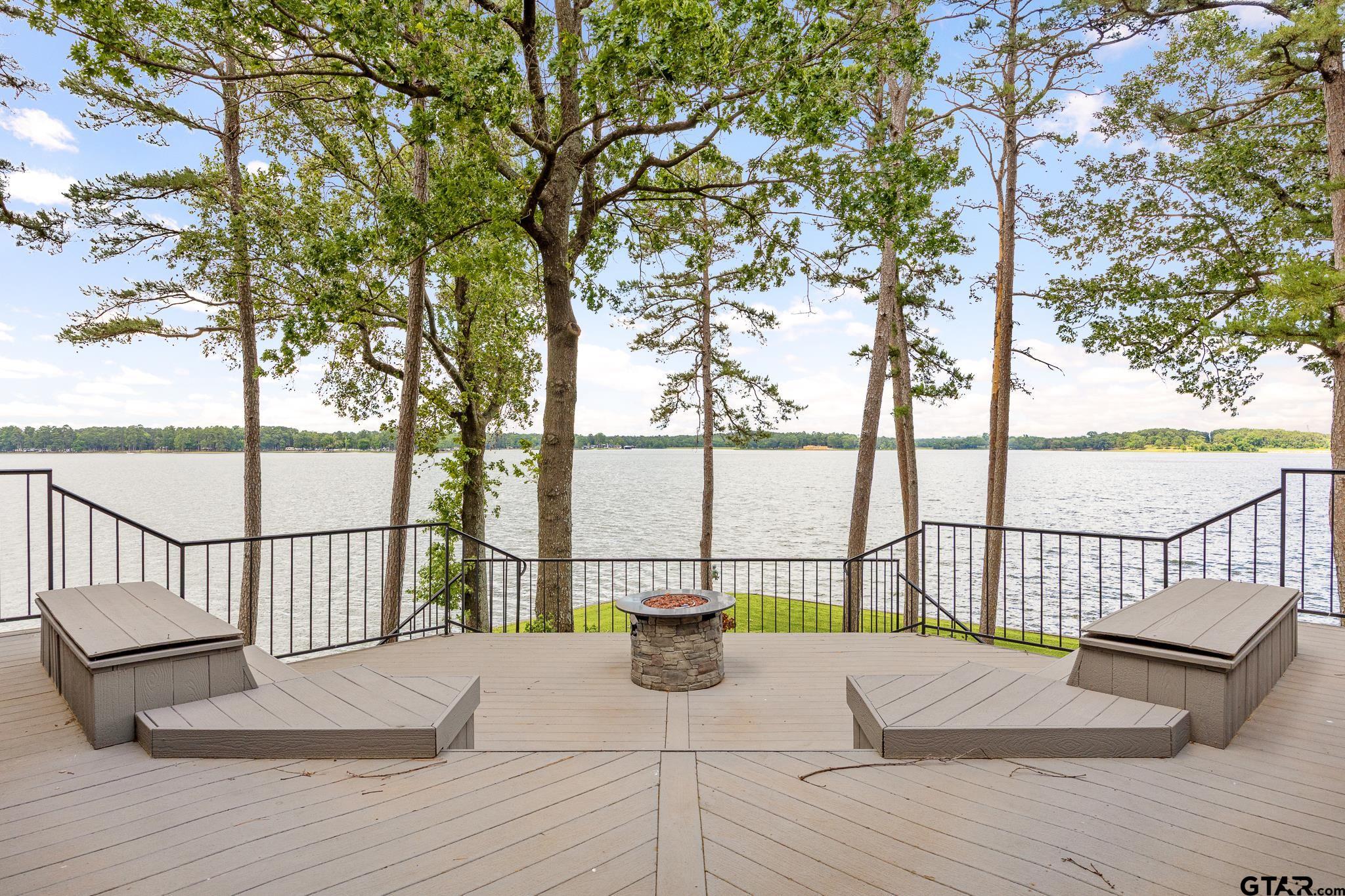 132 Deer Cove