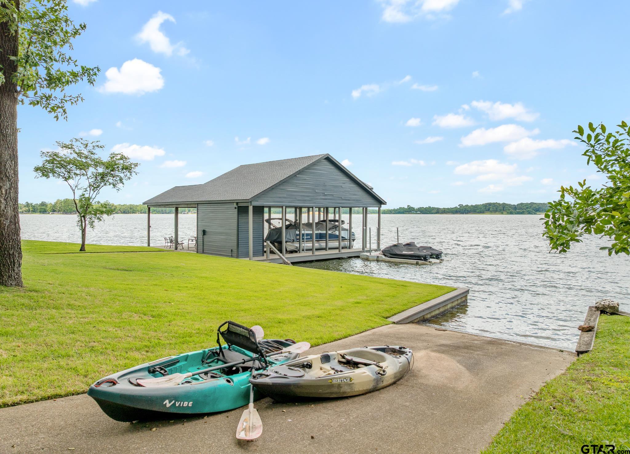 132 Deer Cove