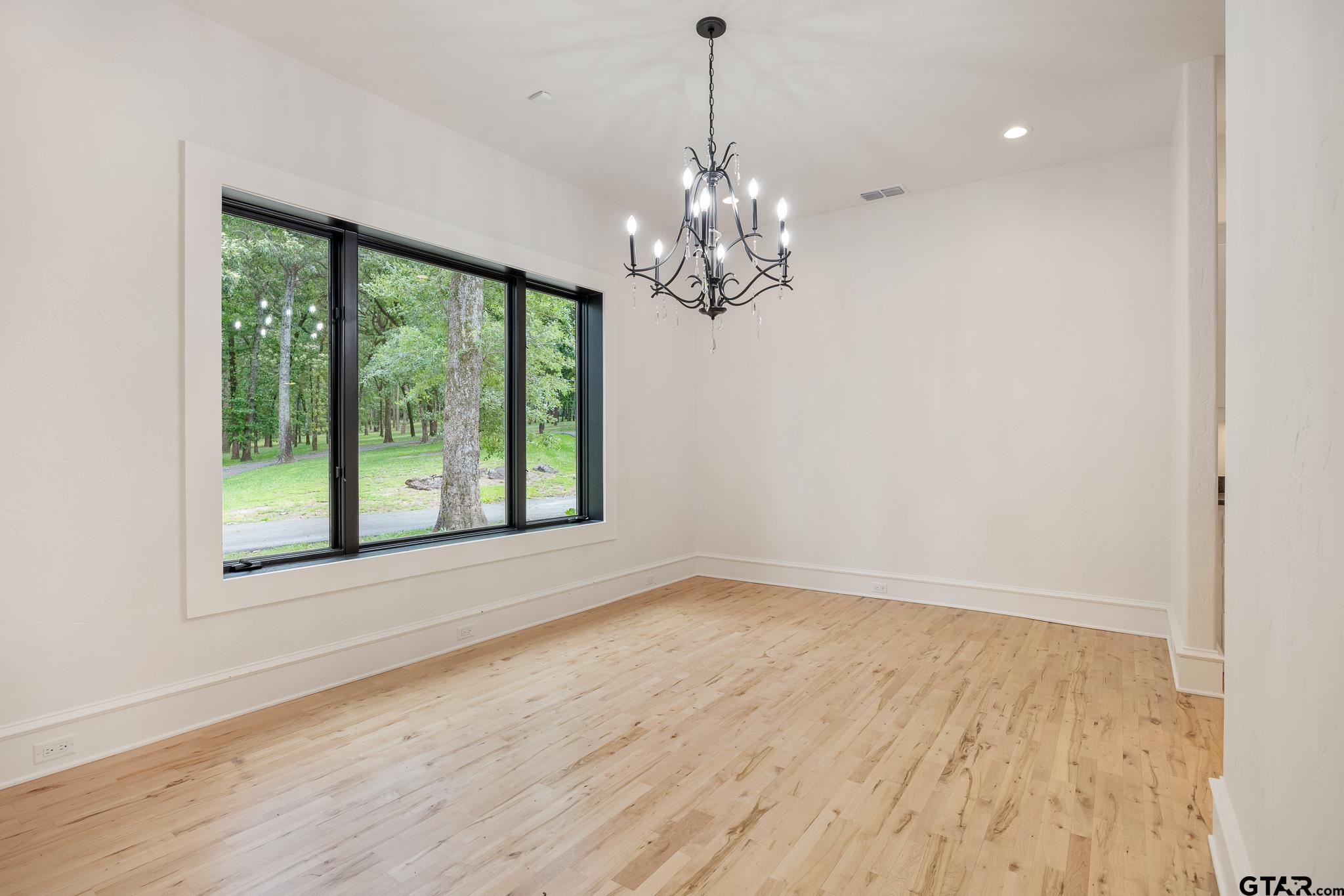 132 Deer Cove