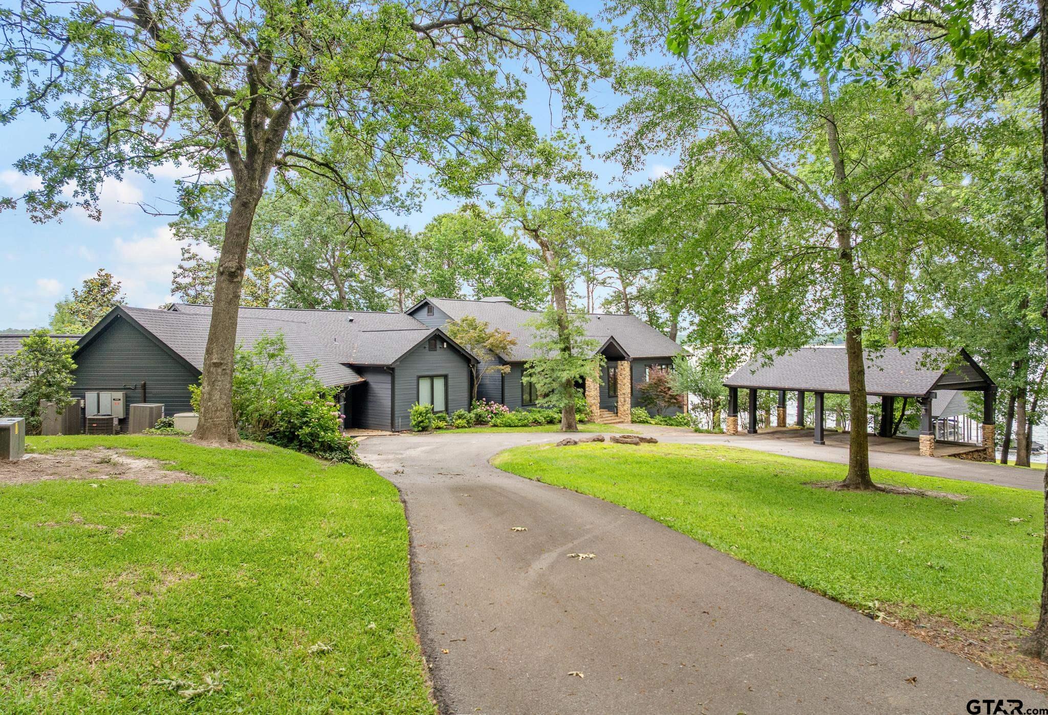 132 Deer Cove