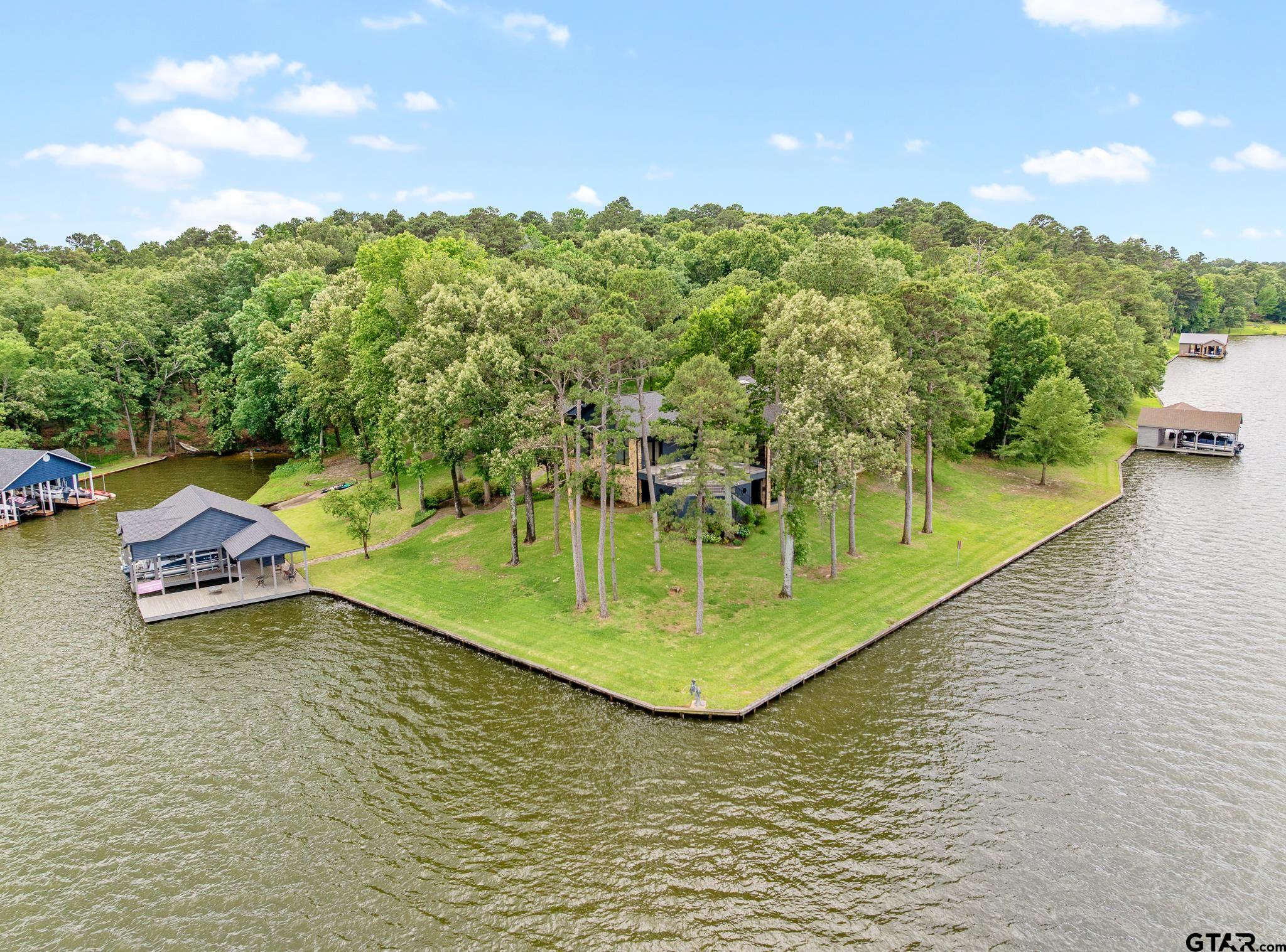132 Deer Cove