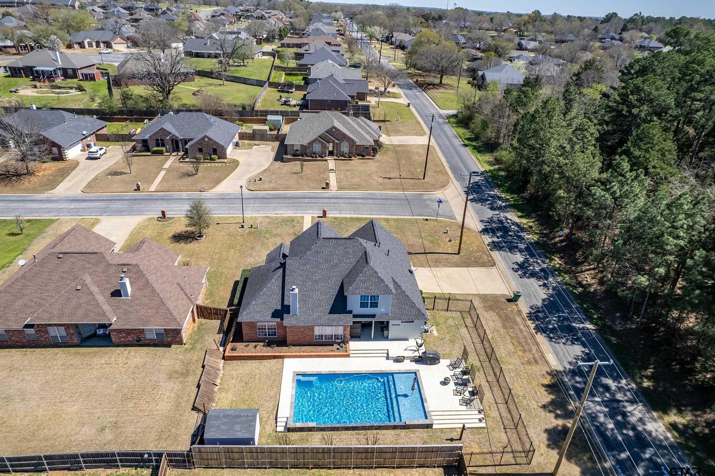 16694 Beauregard Dr