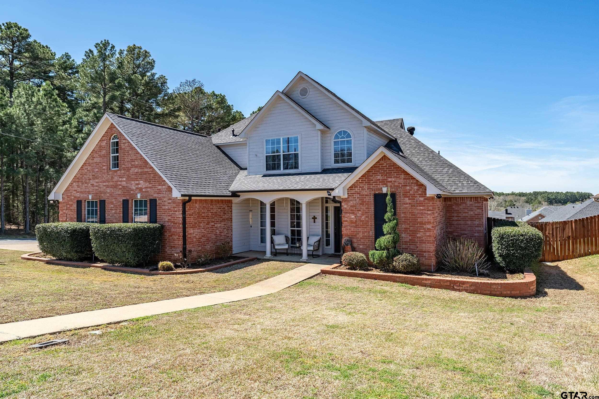 16694 Beauregard Dr