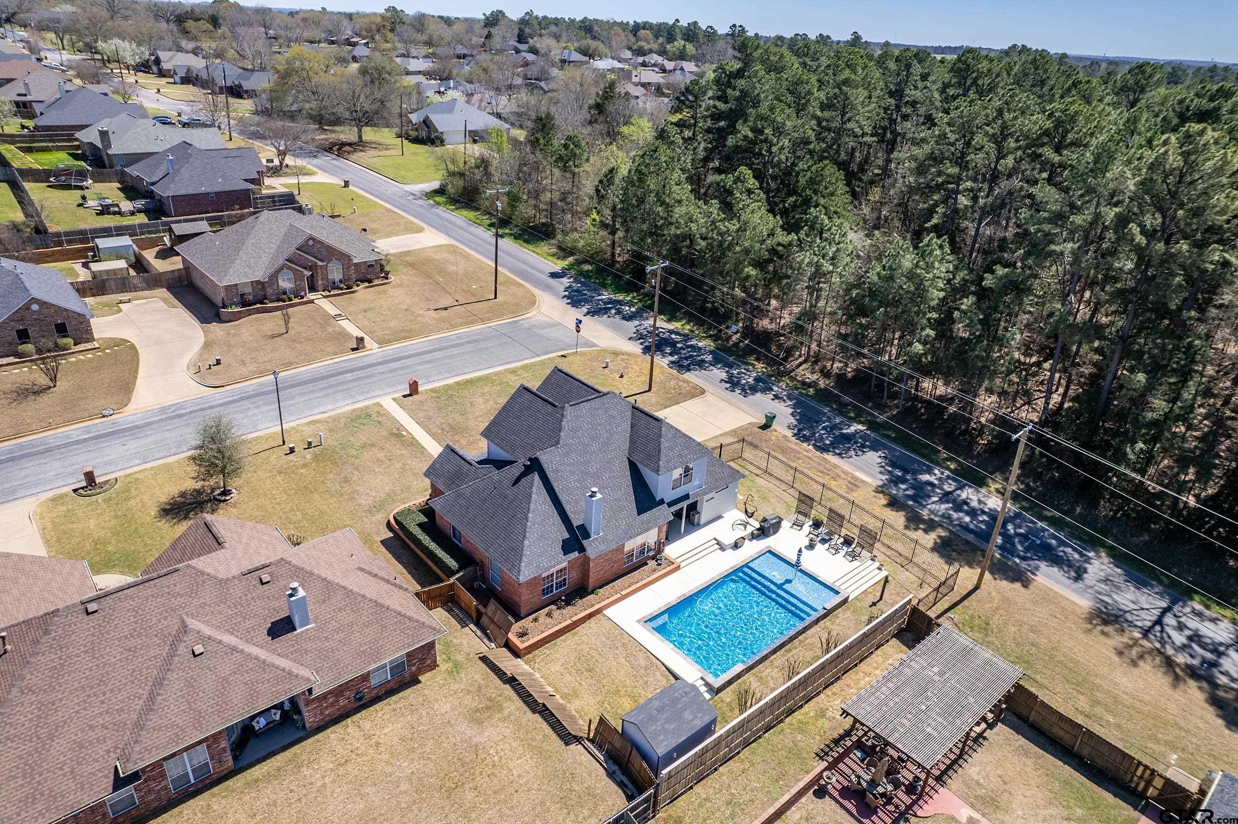 16694 Beauregard Dr