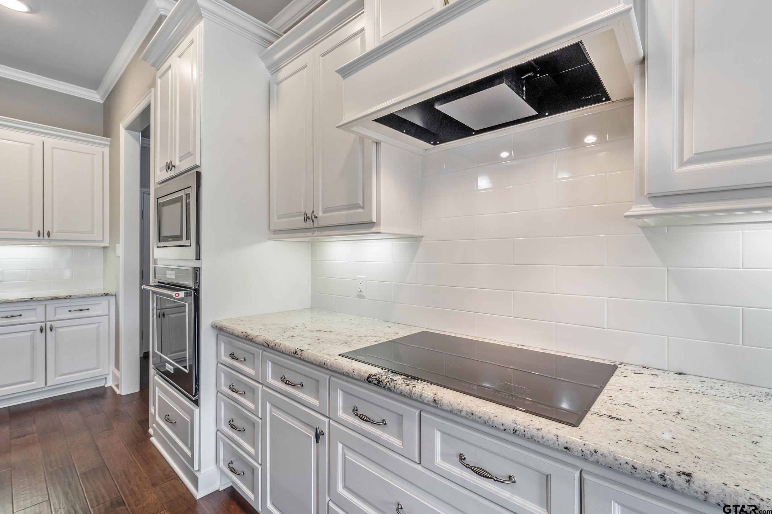 4019 Chapel Ridge