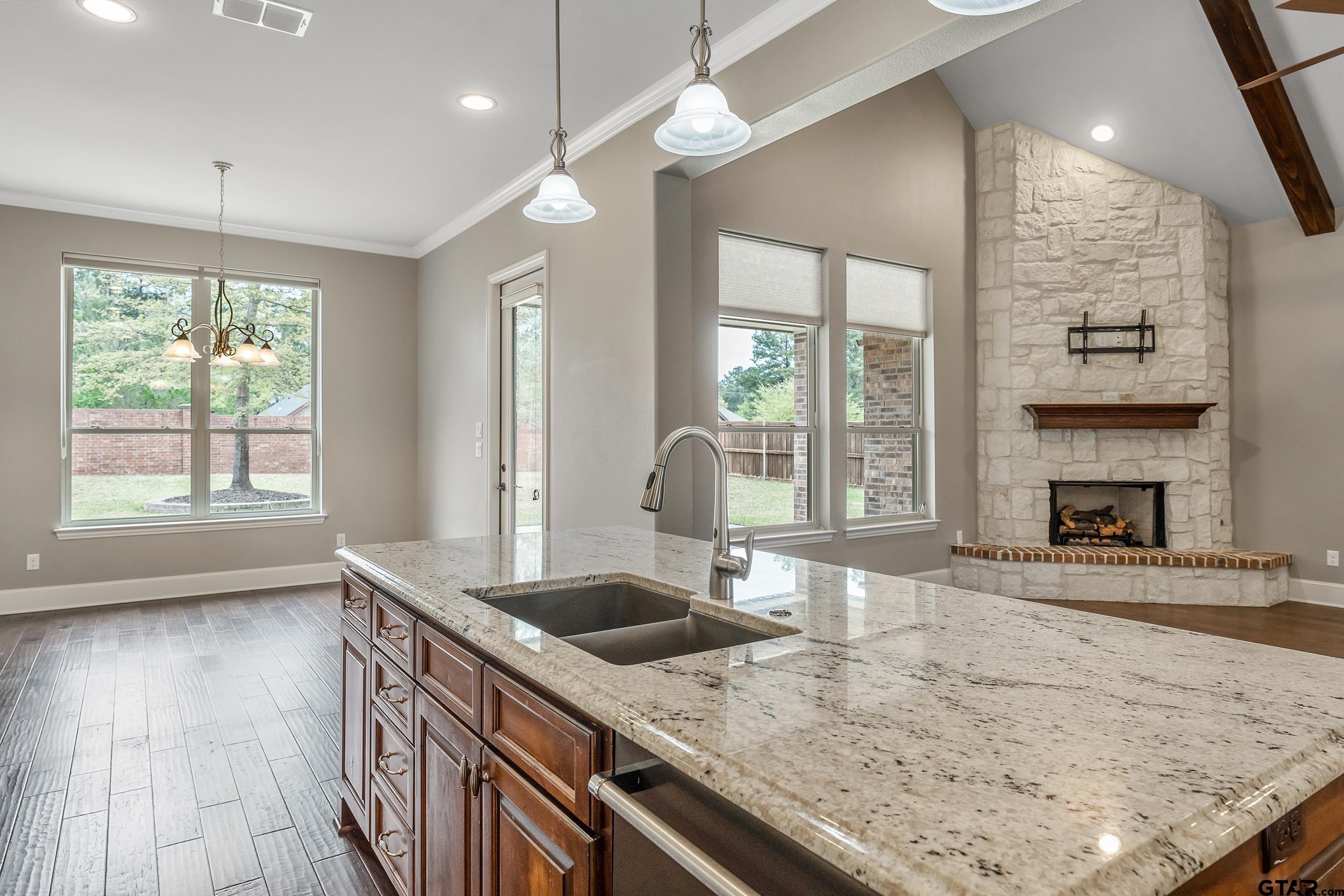 4019 Chapel Ridge
