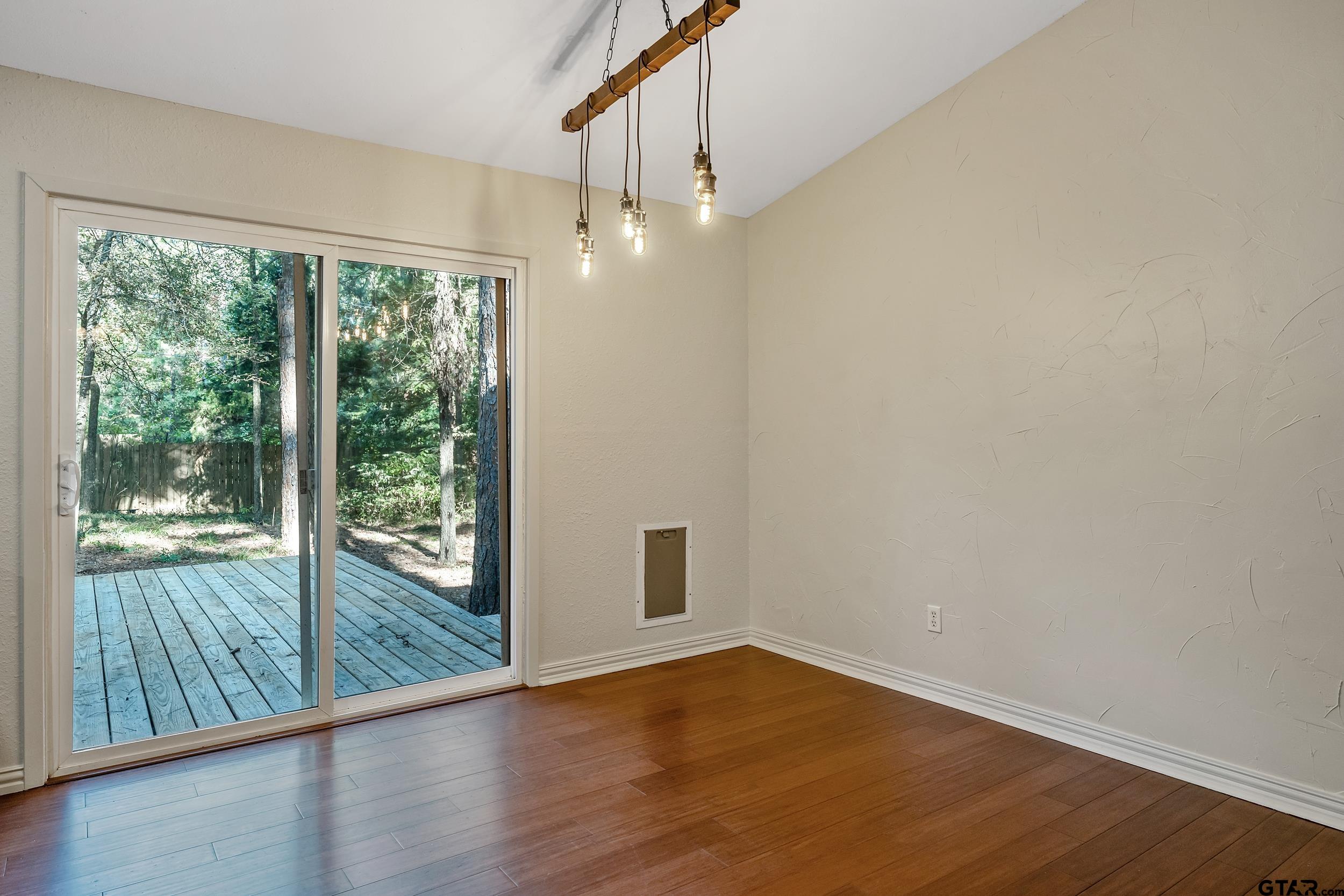 1666 Pineview