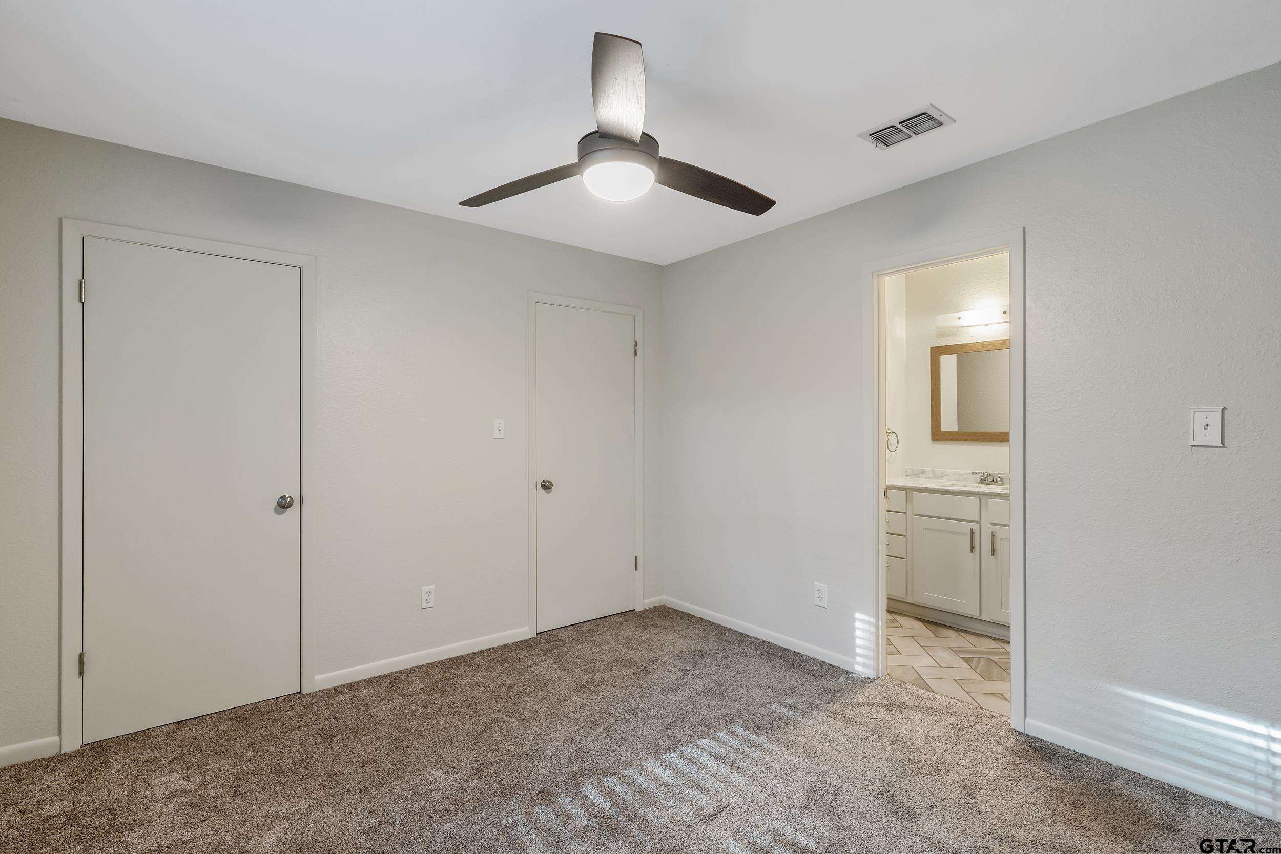1666 Pineview