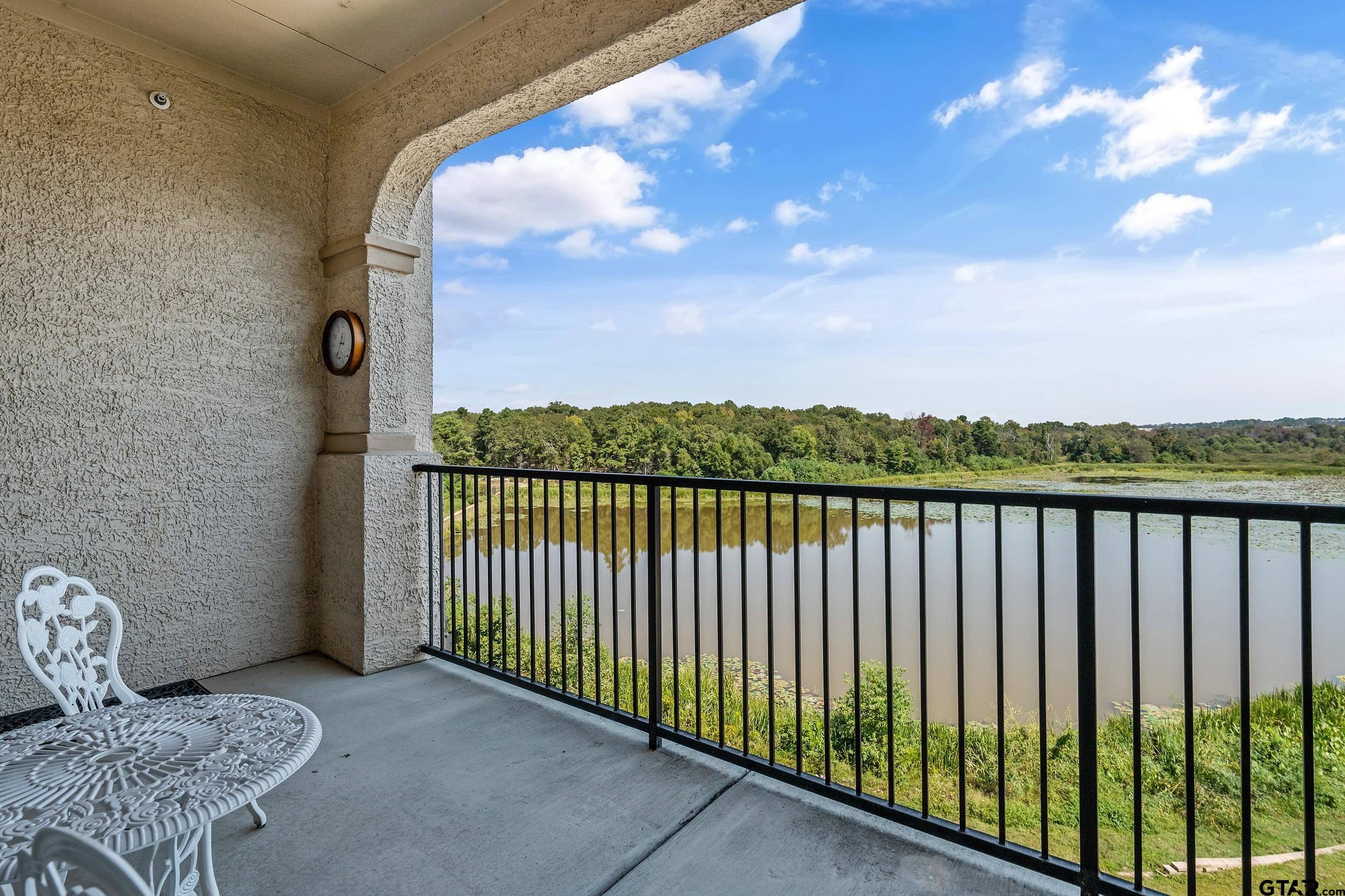 3367 Cascades Blvd Unit 115