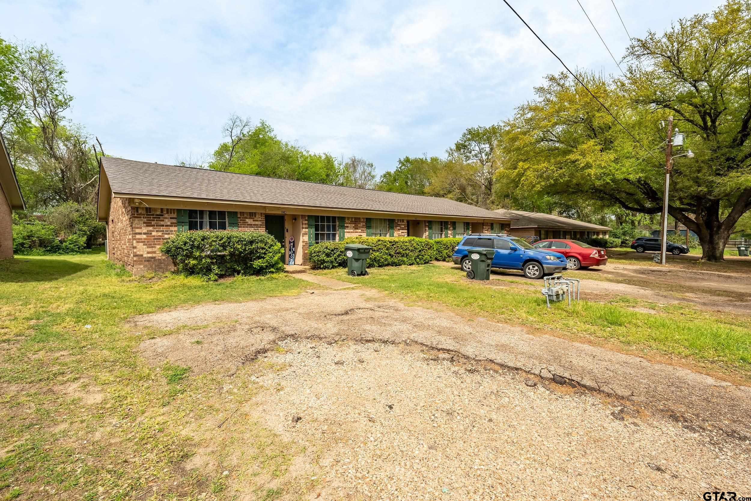 12402 Gentry St