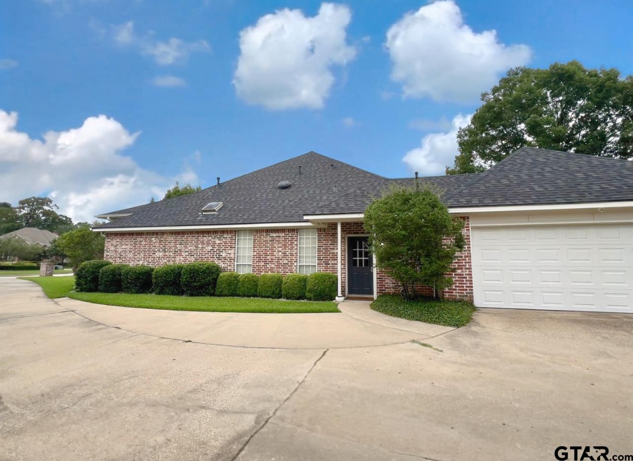 7507 Pecan Hill Cv