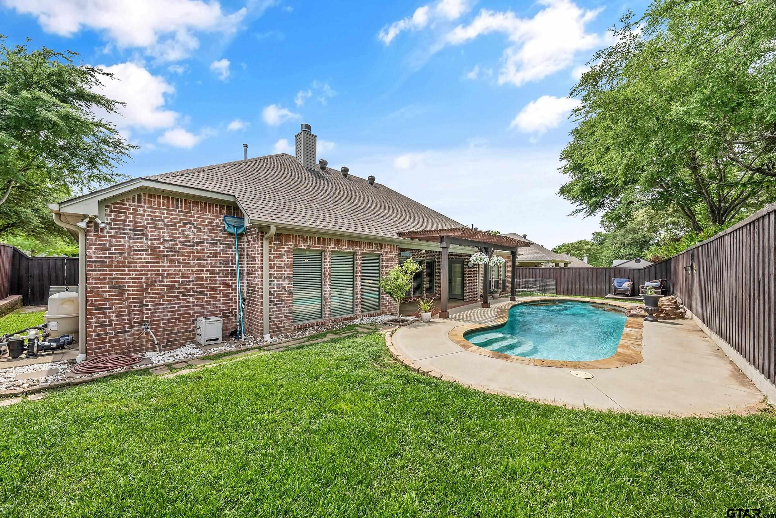 3972 Chapel Woods Blvd