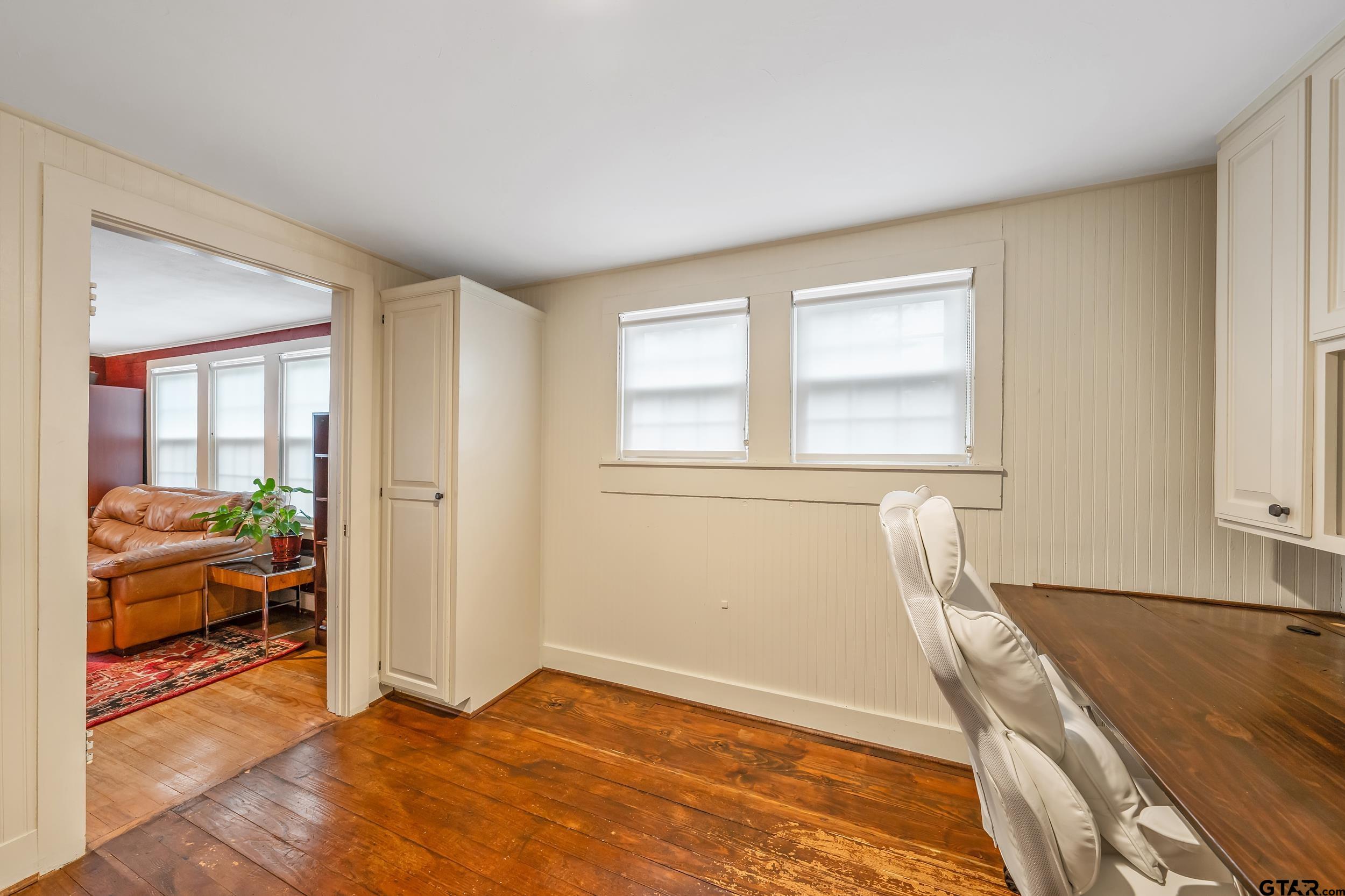 107 Rowland Pl