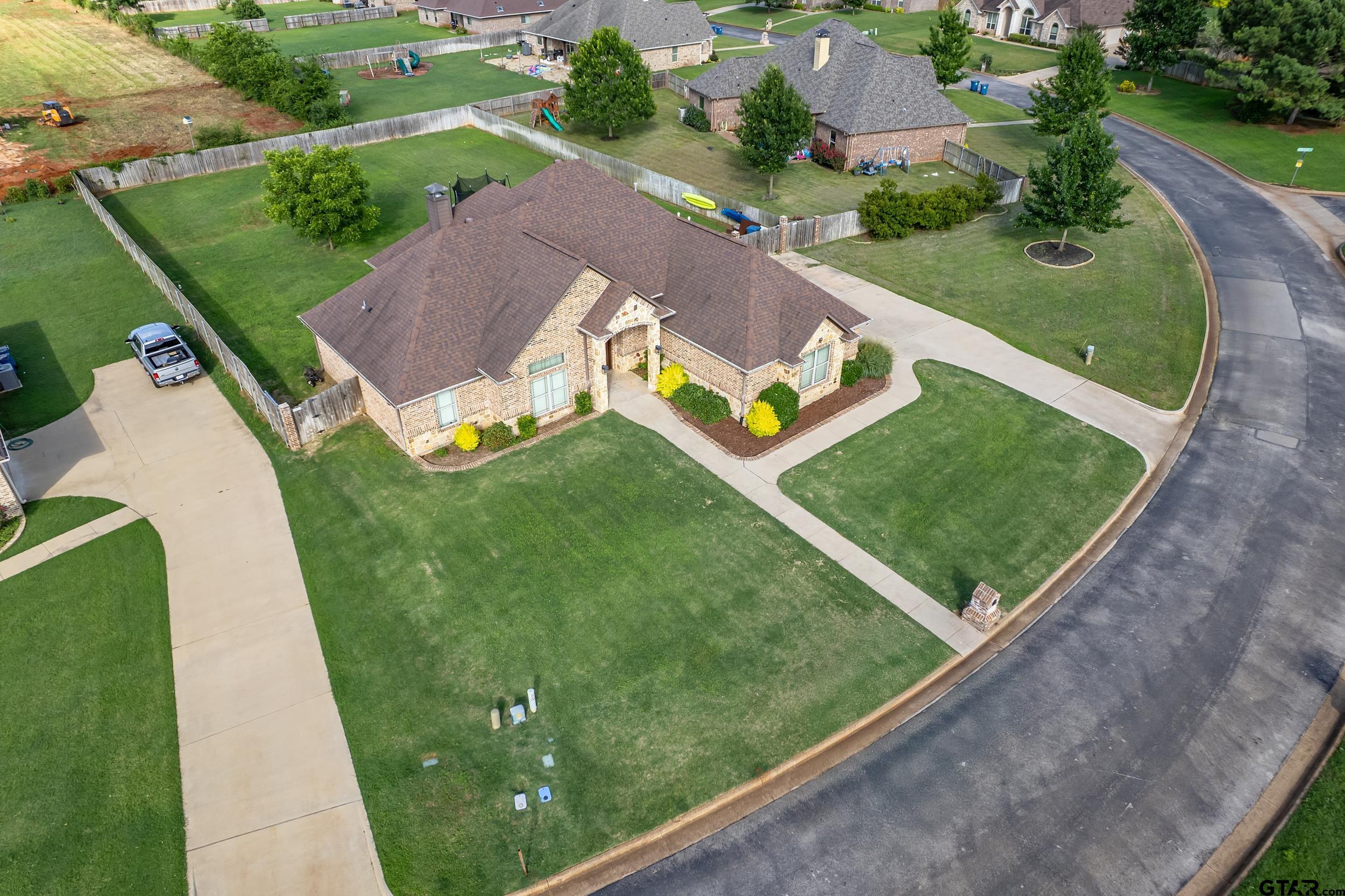 202 Sunnys Halo Blvd