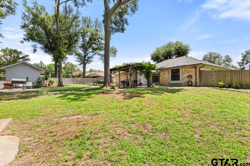 10768 Harvestwood Dr