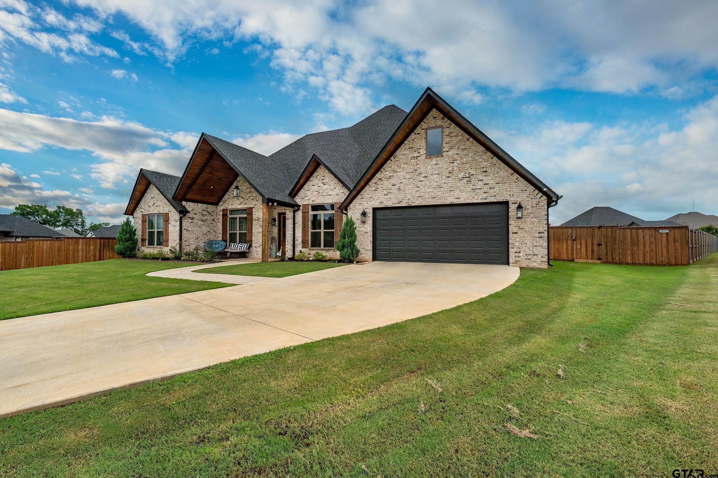 213 Serenity Dr