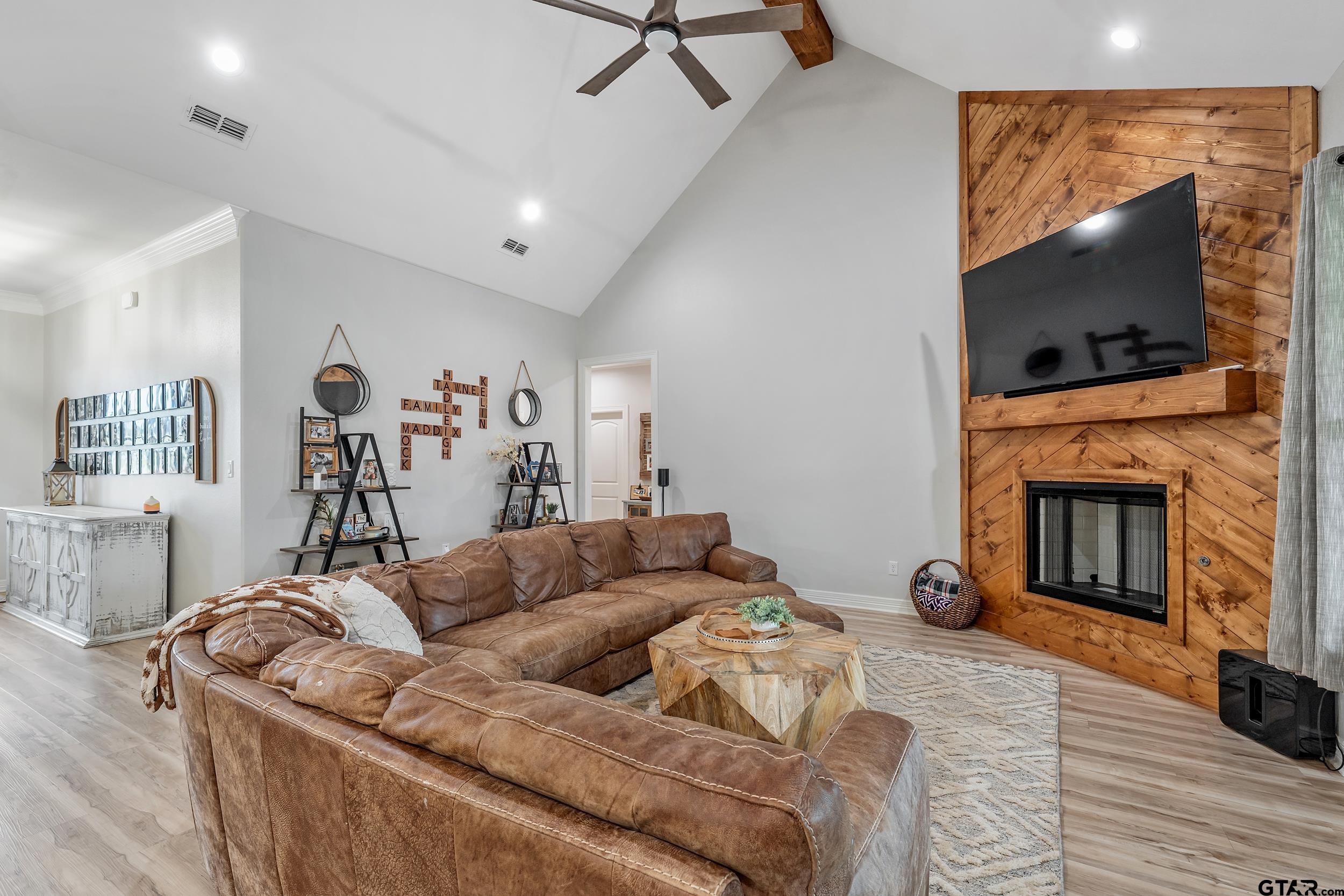 213 Serenity Dr