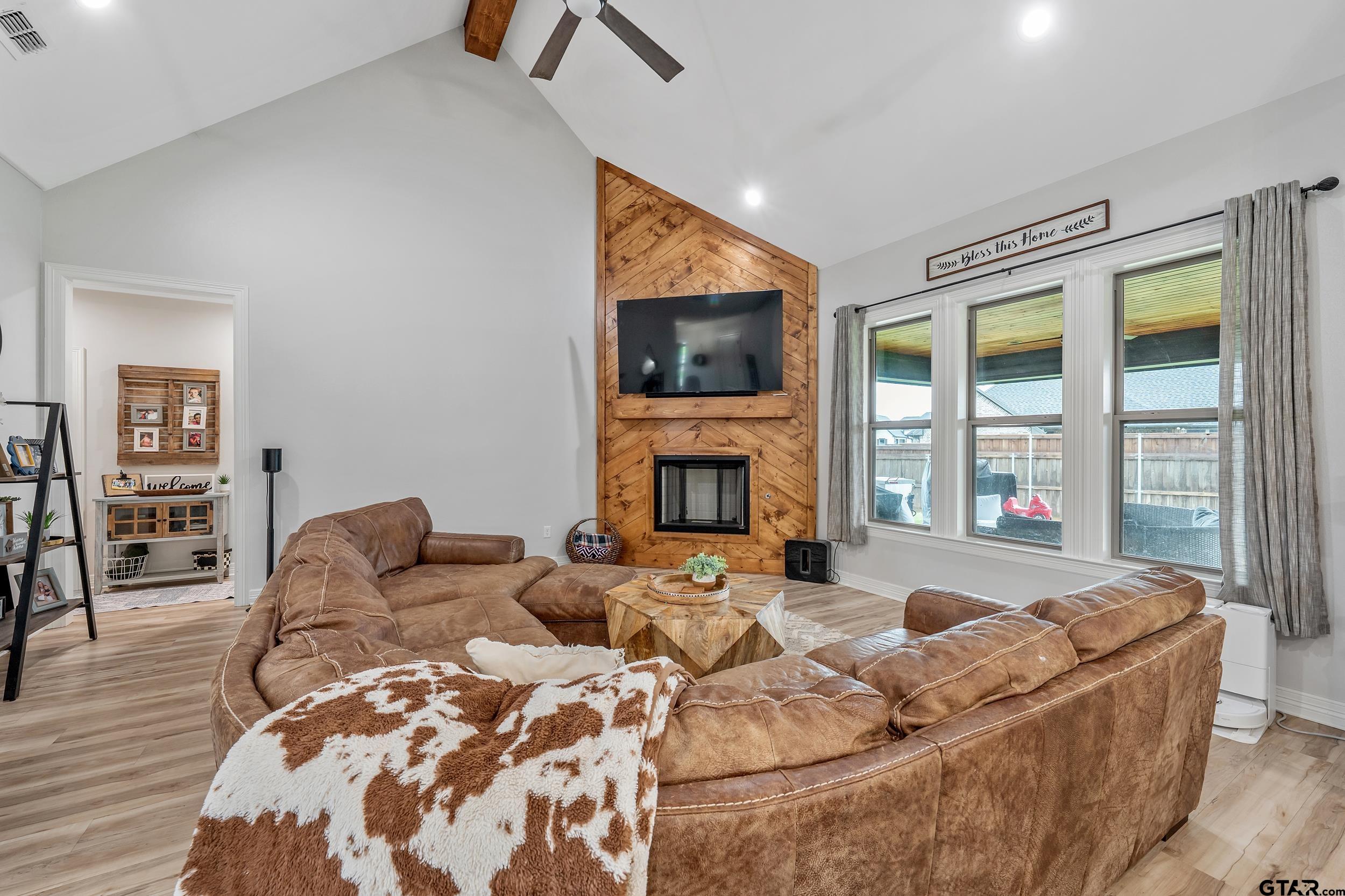 213 Serenity Dr