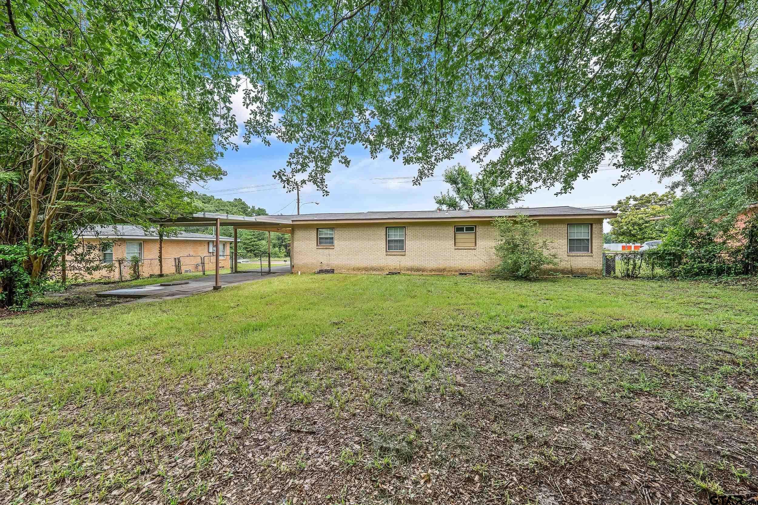 512 N Northwest Loop 323