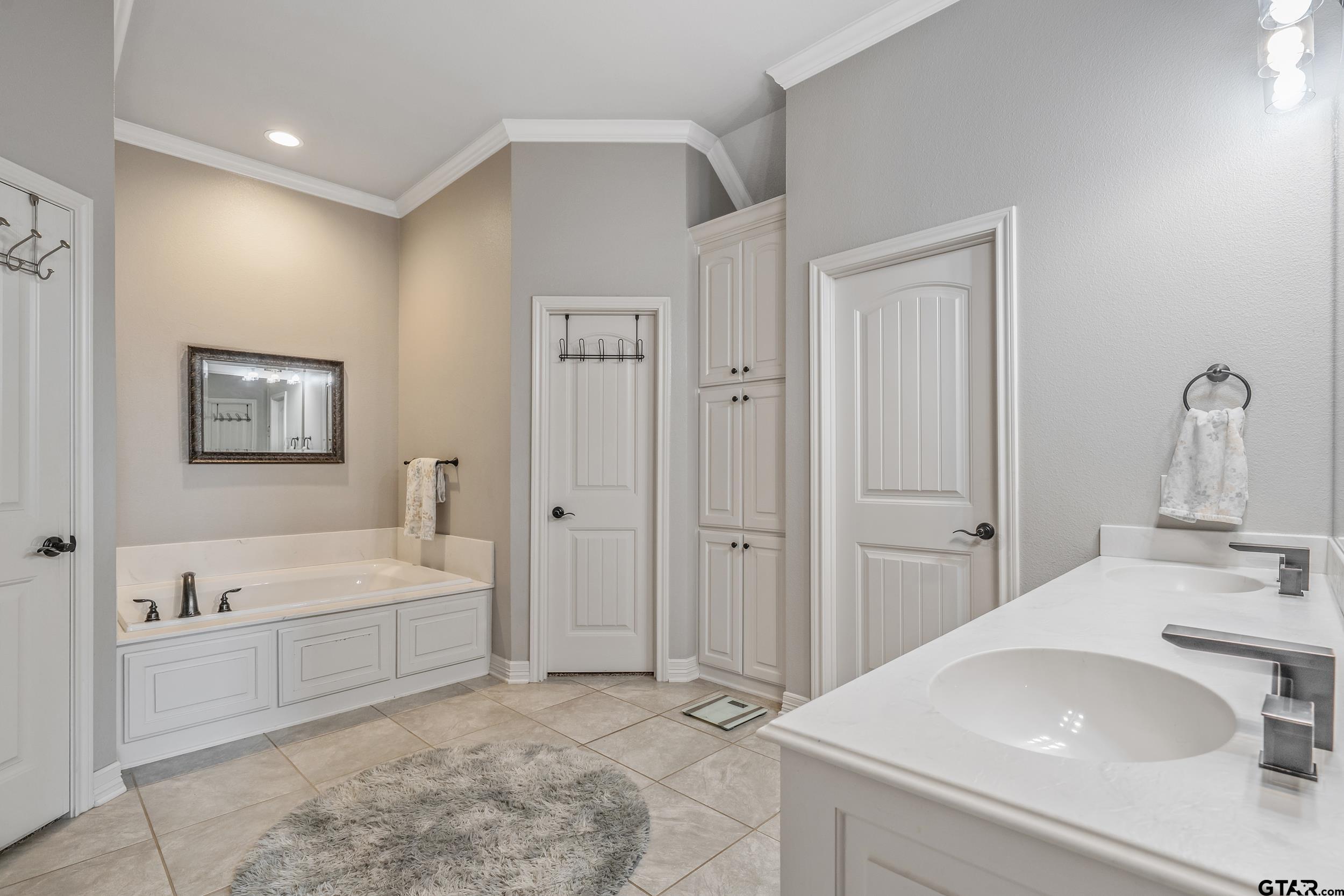 11775 Belle Chase