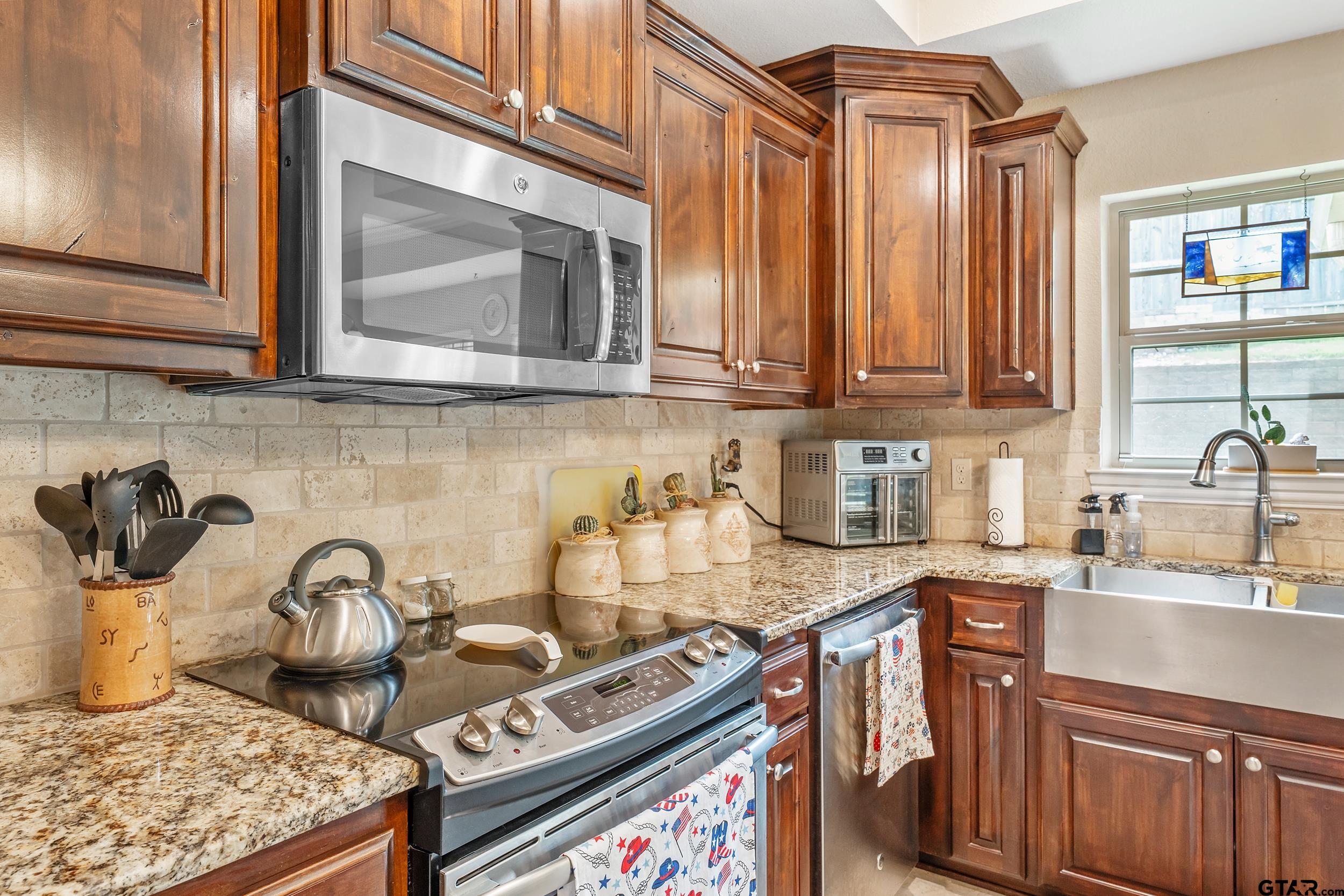 16543 Grand Coteau