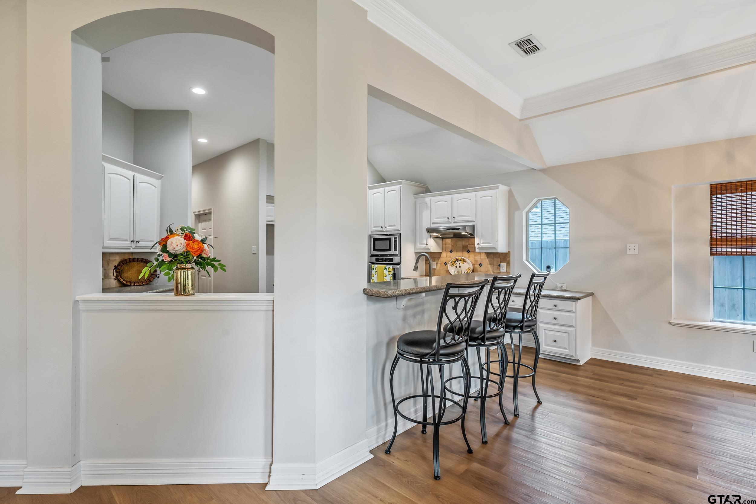 629 Whiteoak Ln