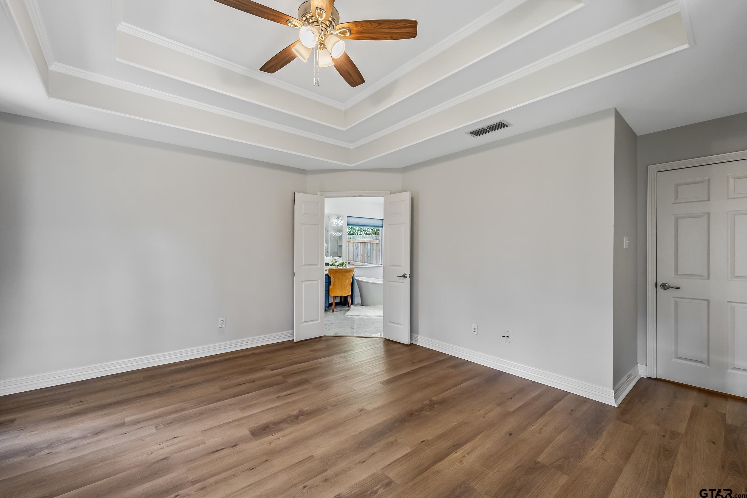 629 Whiteoak Ln