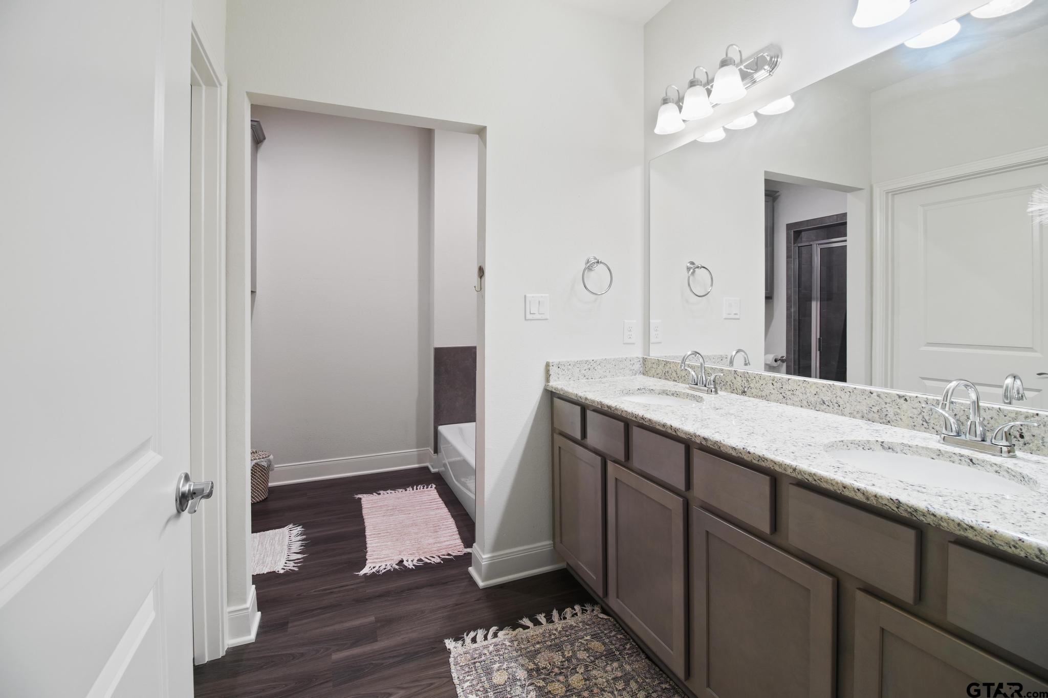 6019 Hamilton Meadows Way