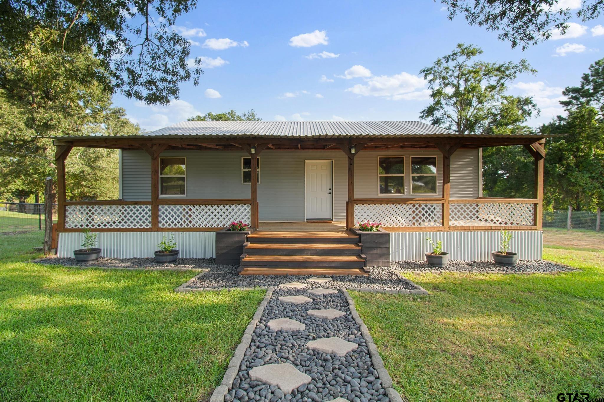10969 County Rd 152 W