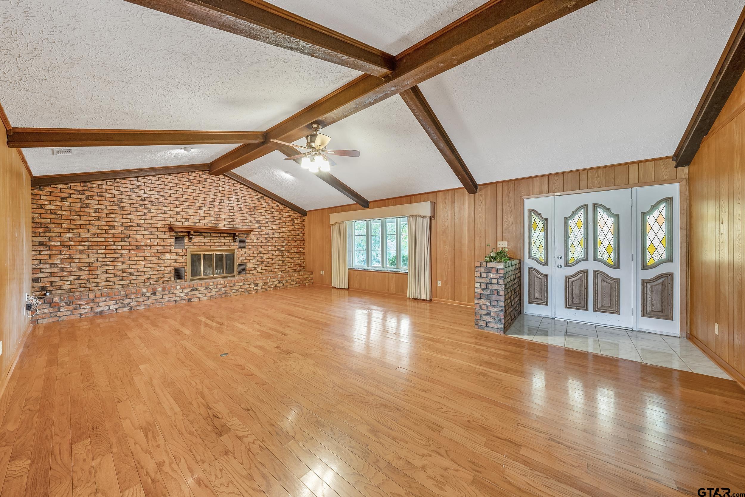 15911 US Hwy 79 E