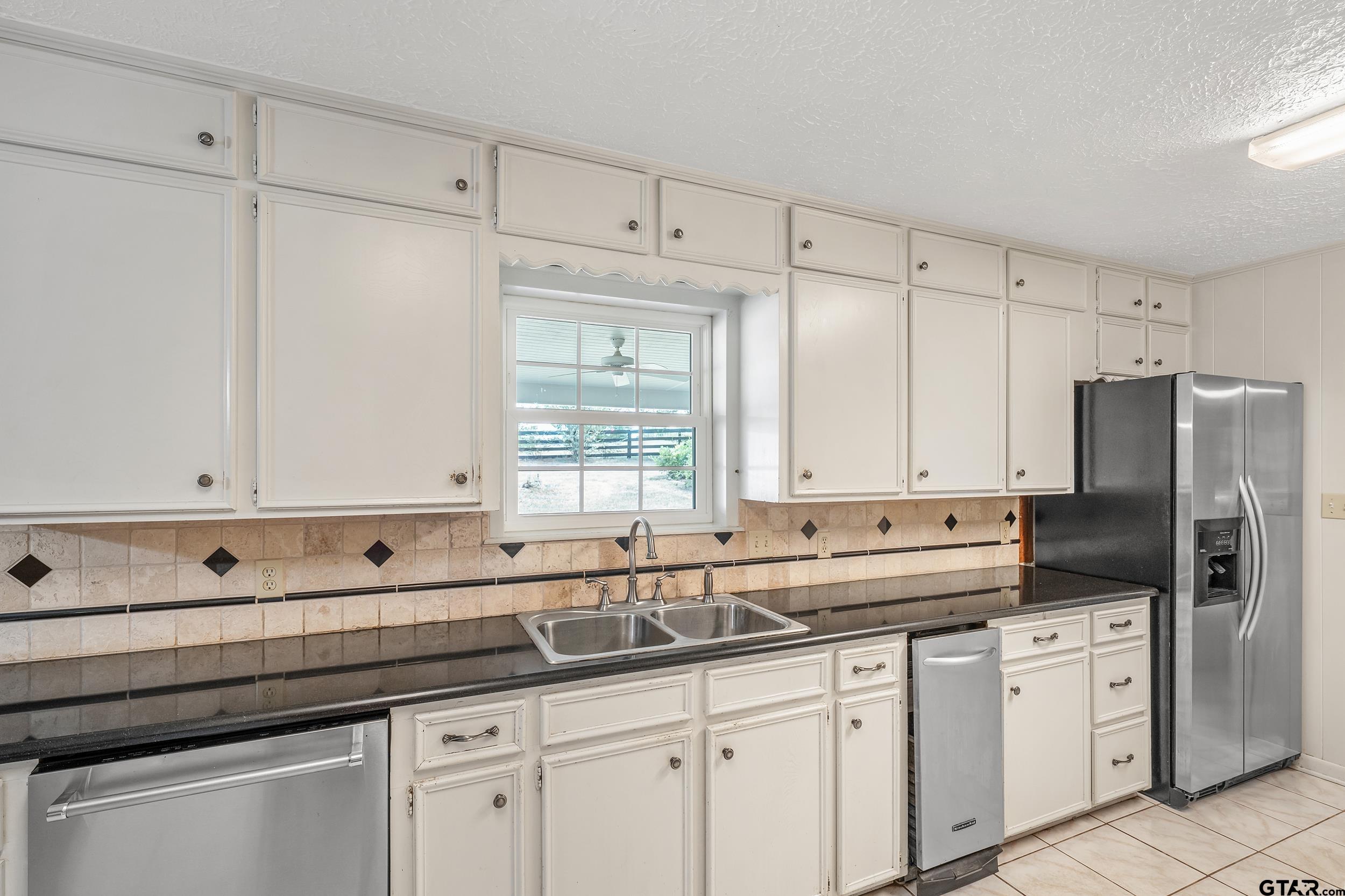 15911 US Hwy 79 E