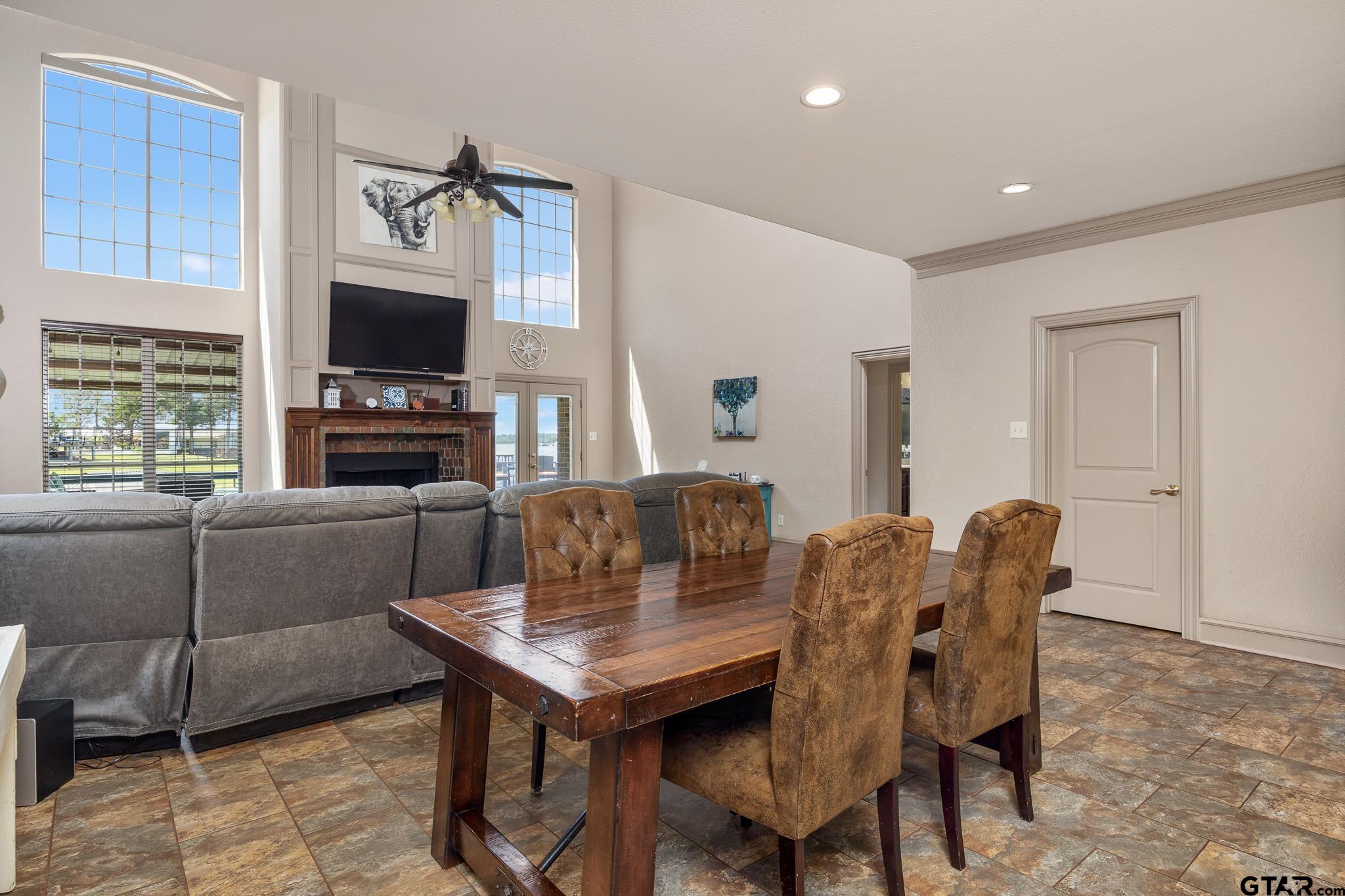 15981 Cedar Bay