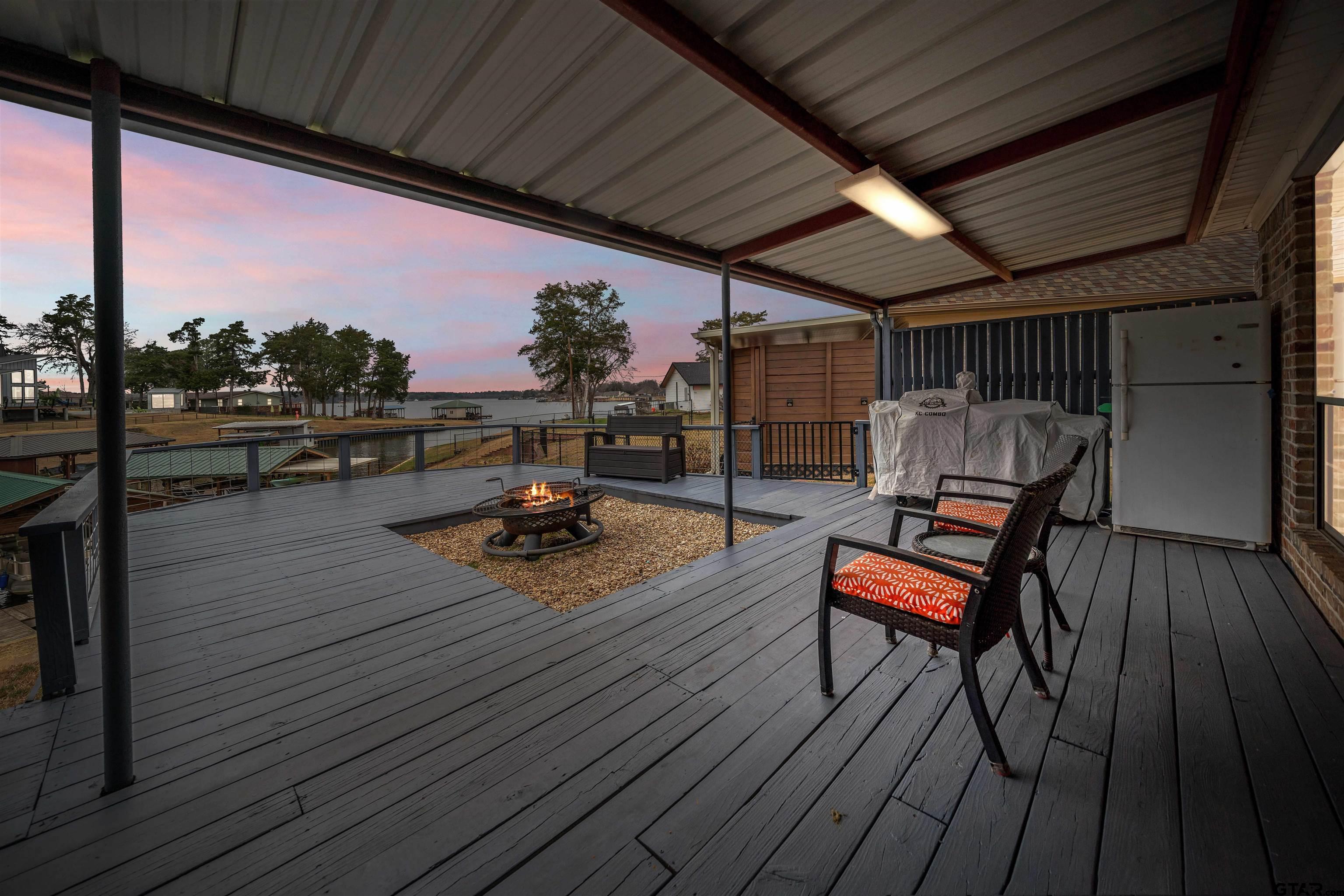 15981 Cedar Bay