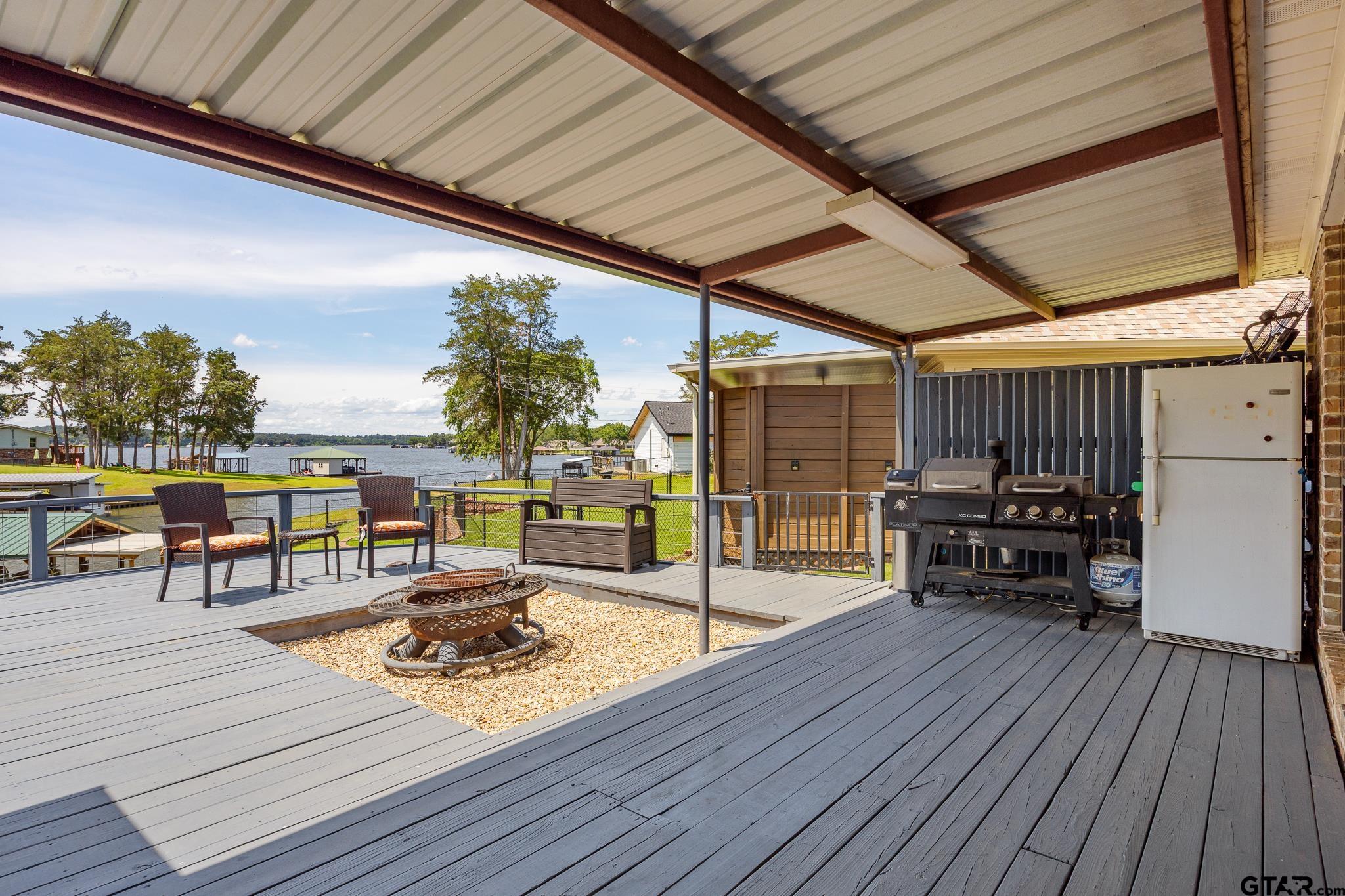 15981 Cedar Bay