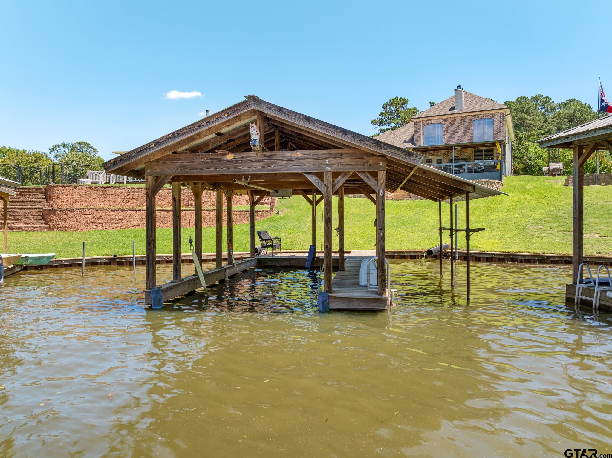 15981 Cedar Bay